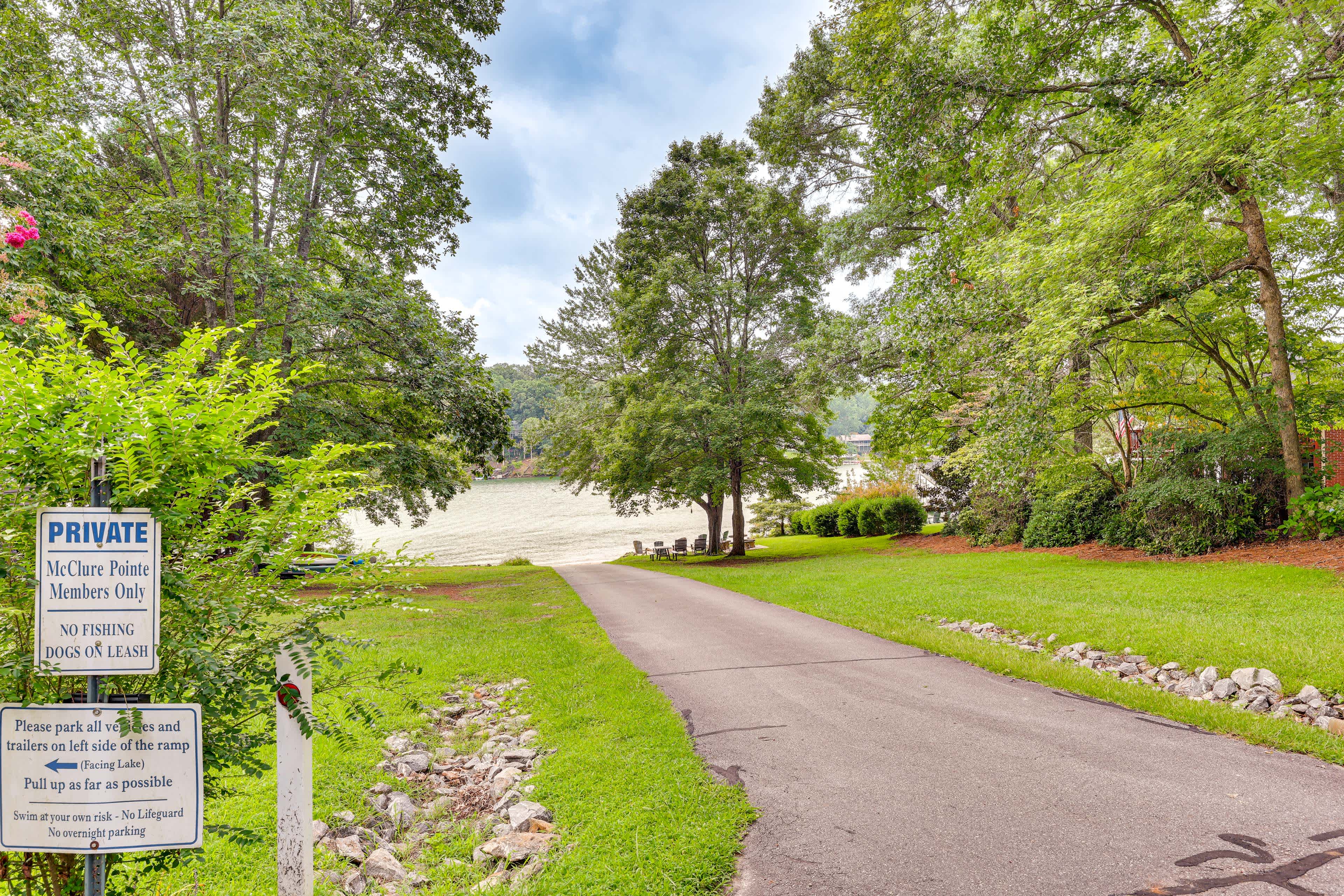 Community Picnic Area & Boat Ramp | Walking Distance From Property