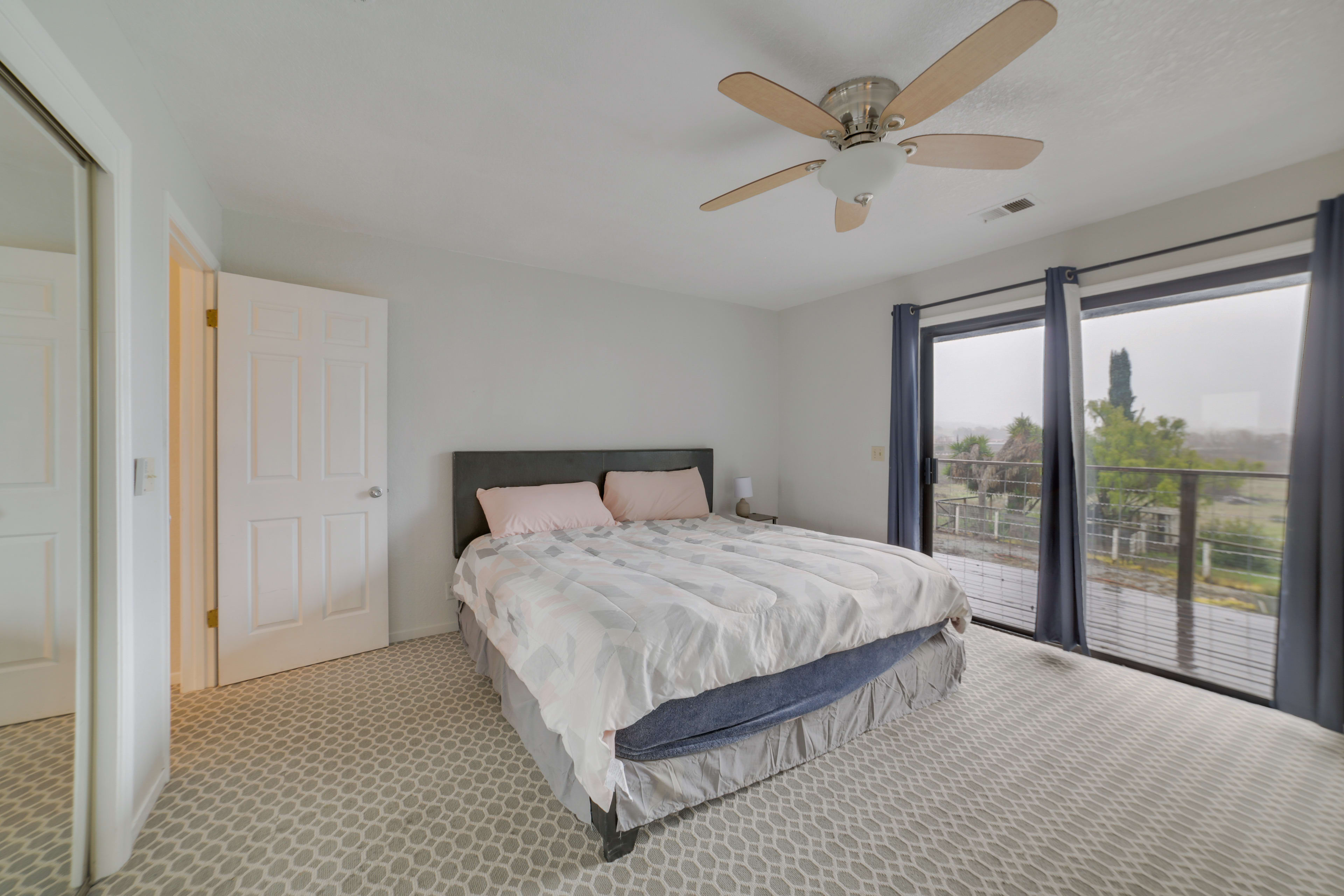 Bedroom 1 | King Bed | En-Suite Bathroom