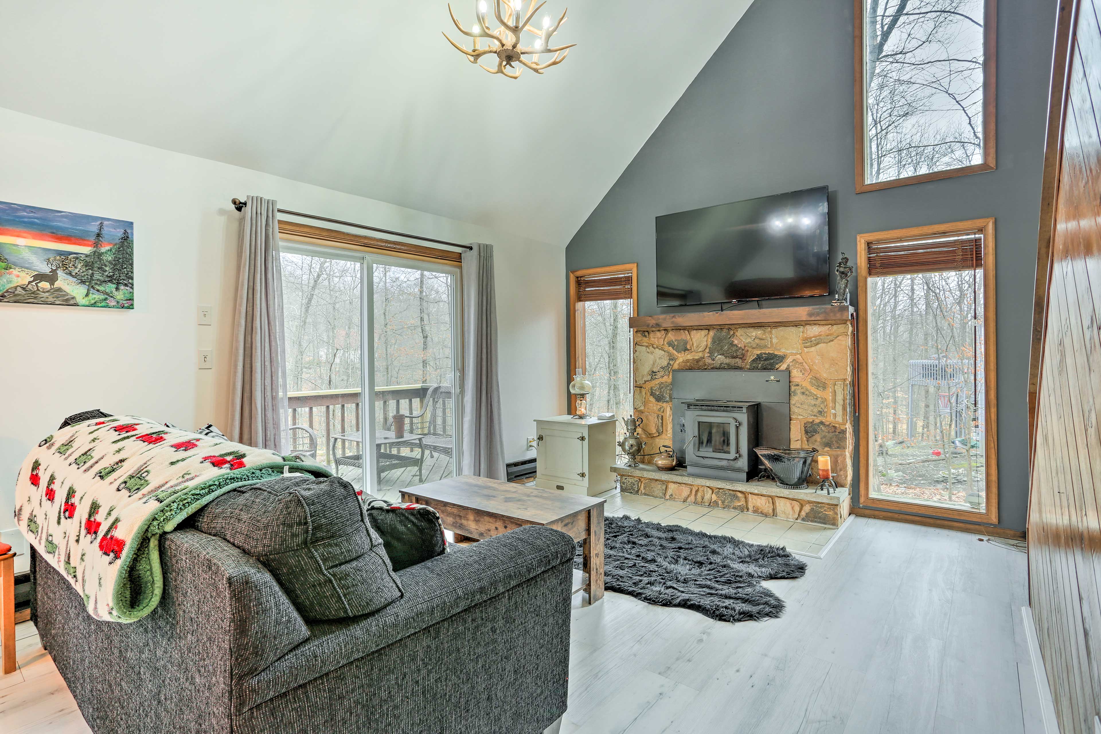 Downstairs Living Room | 1st Floor | Smart TV | Wood-Burning Stove