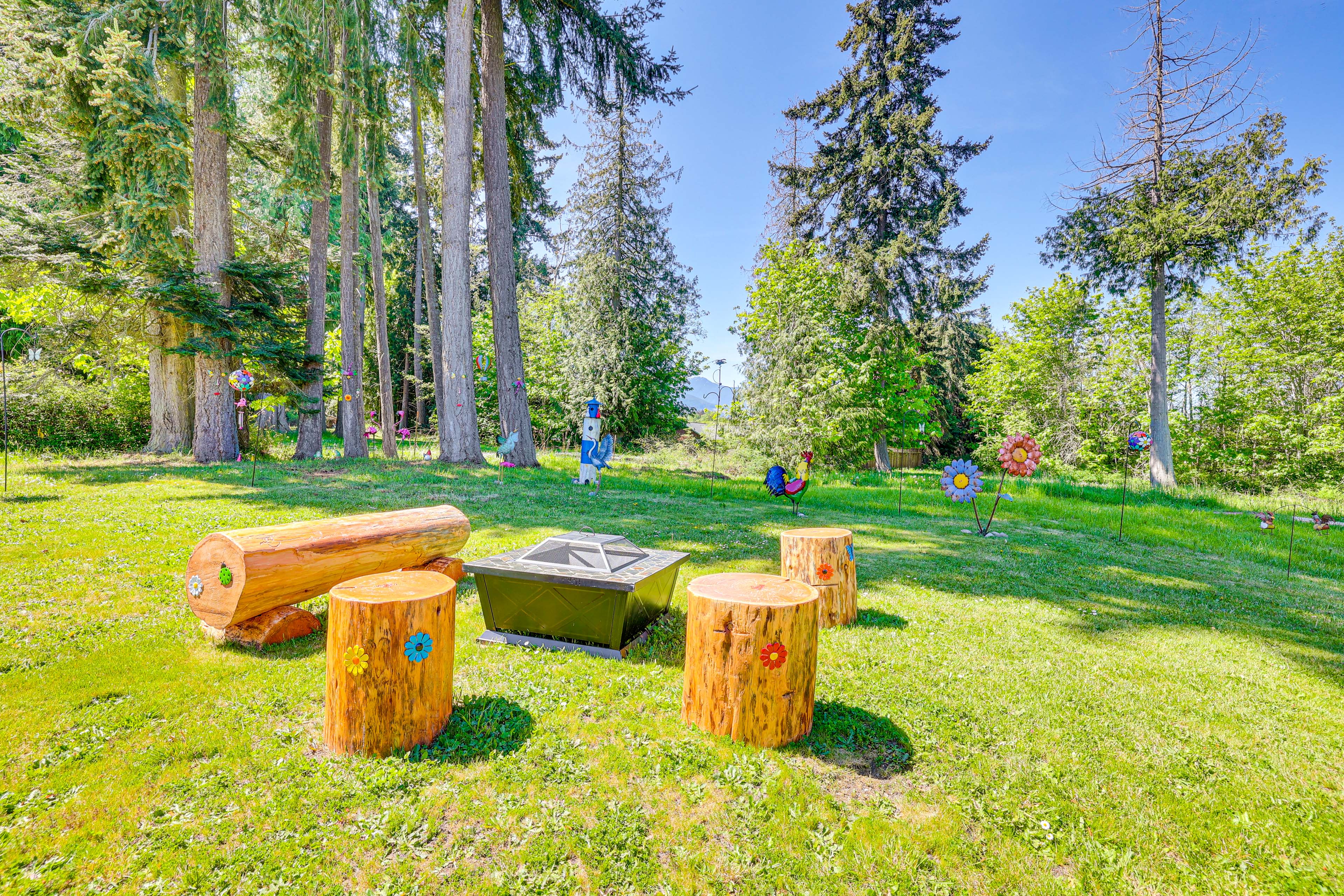 Single-Story Home | Spacious Yard | Fire Pit