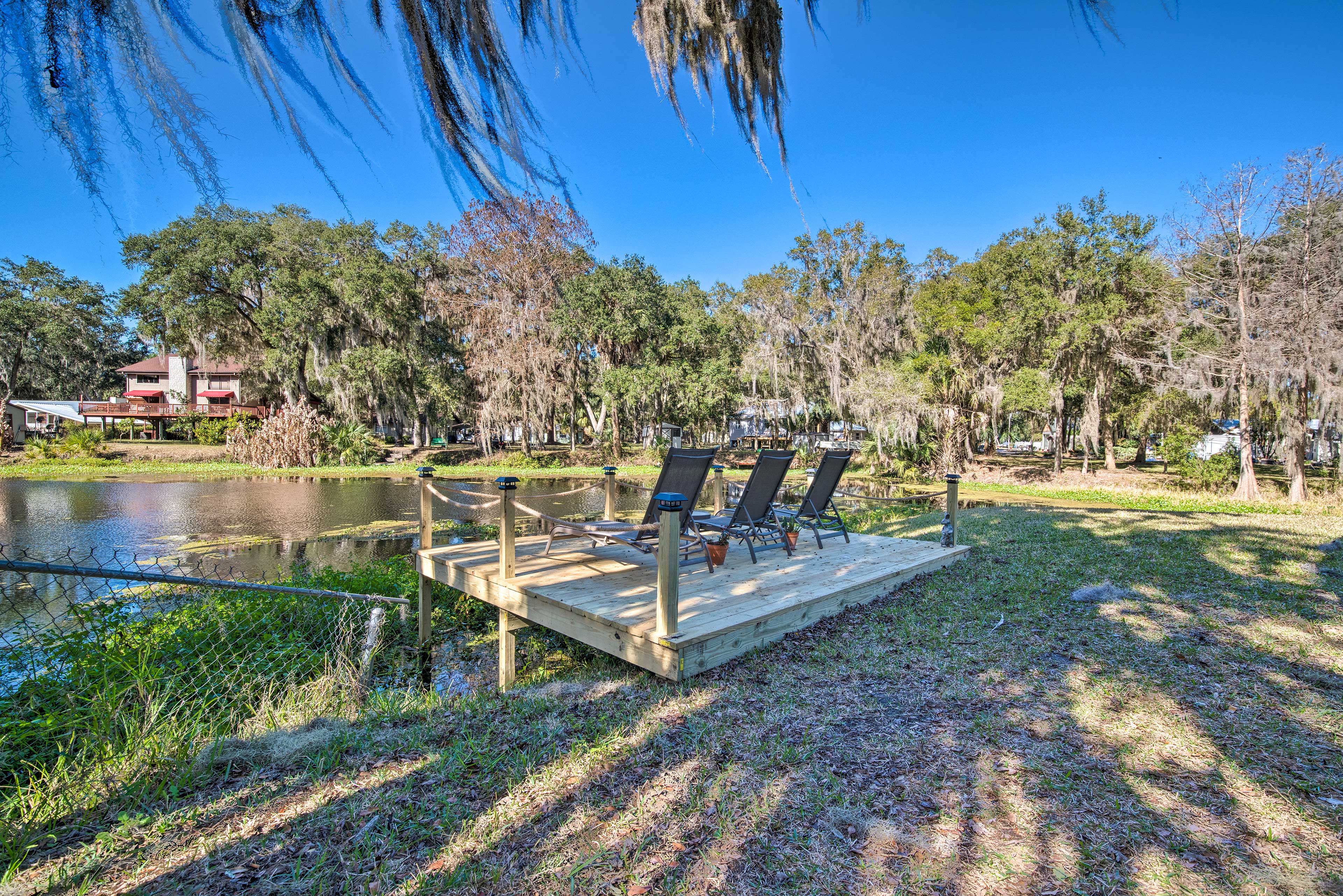 Private Deck | Outdoor Seating