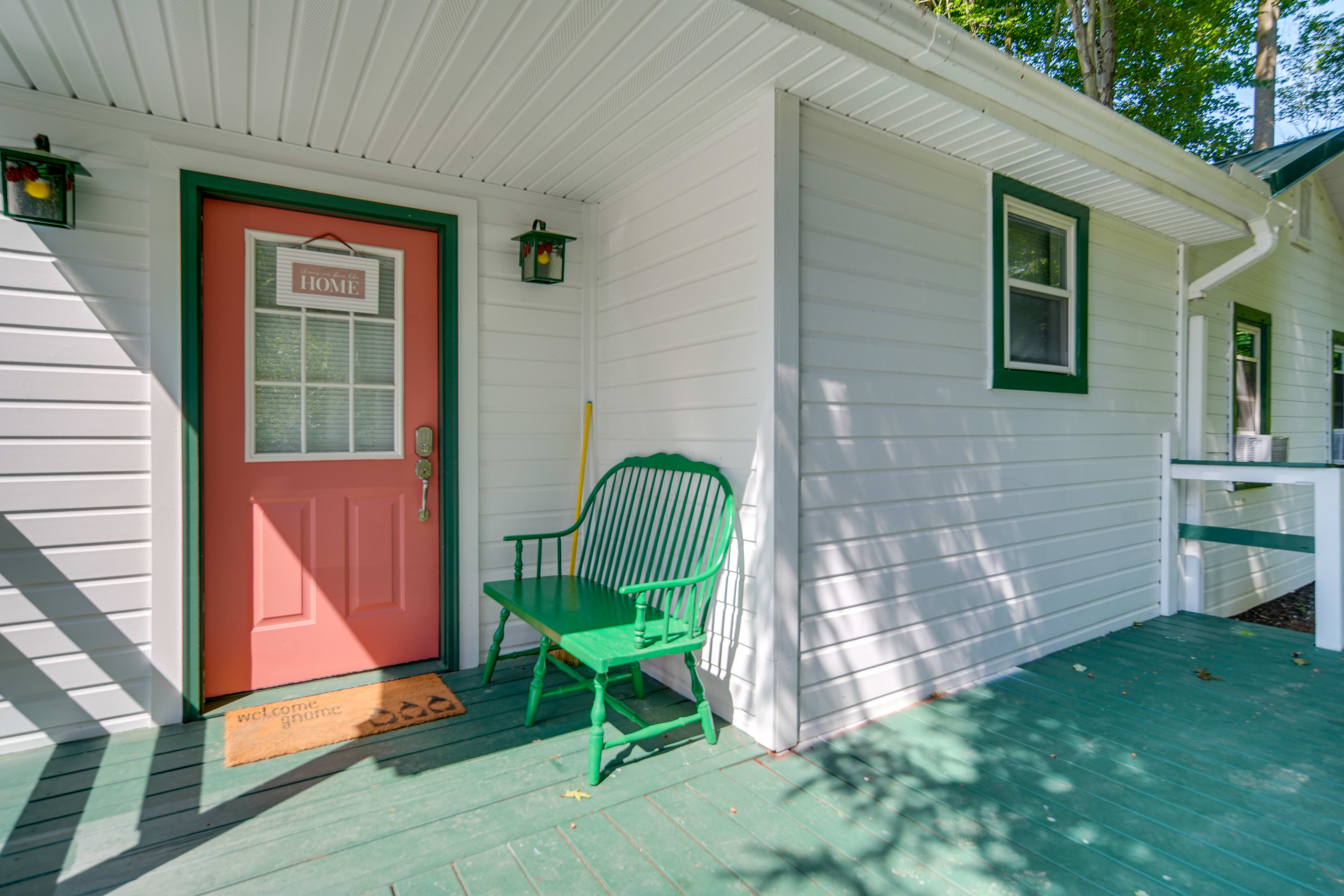 Front Entry | 4 External Security Cameras (Facing Outward)