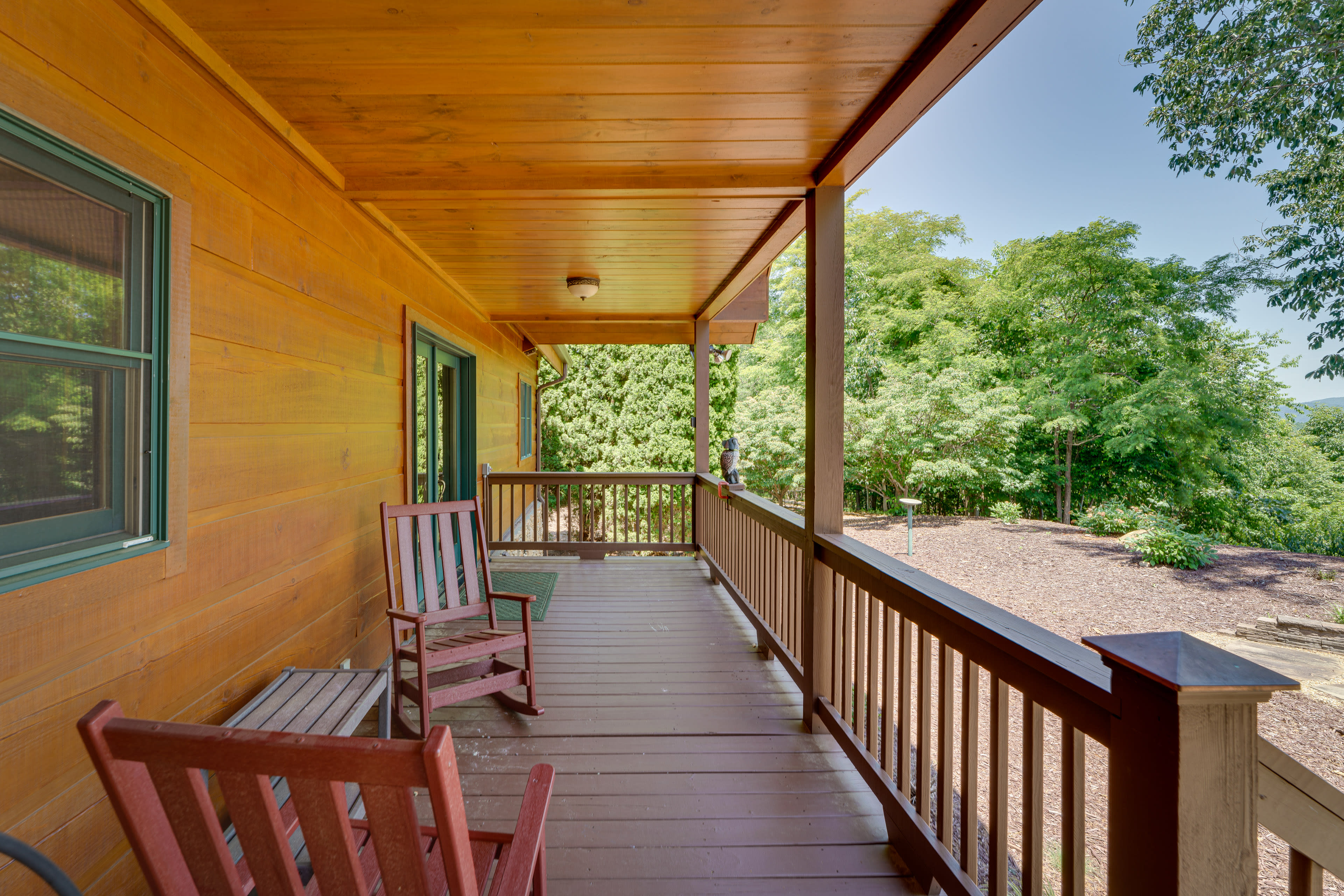 Front Porch | Lounge Seating