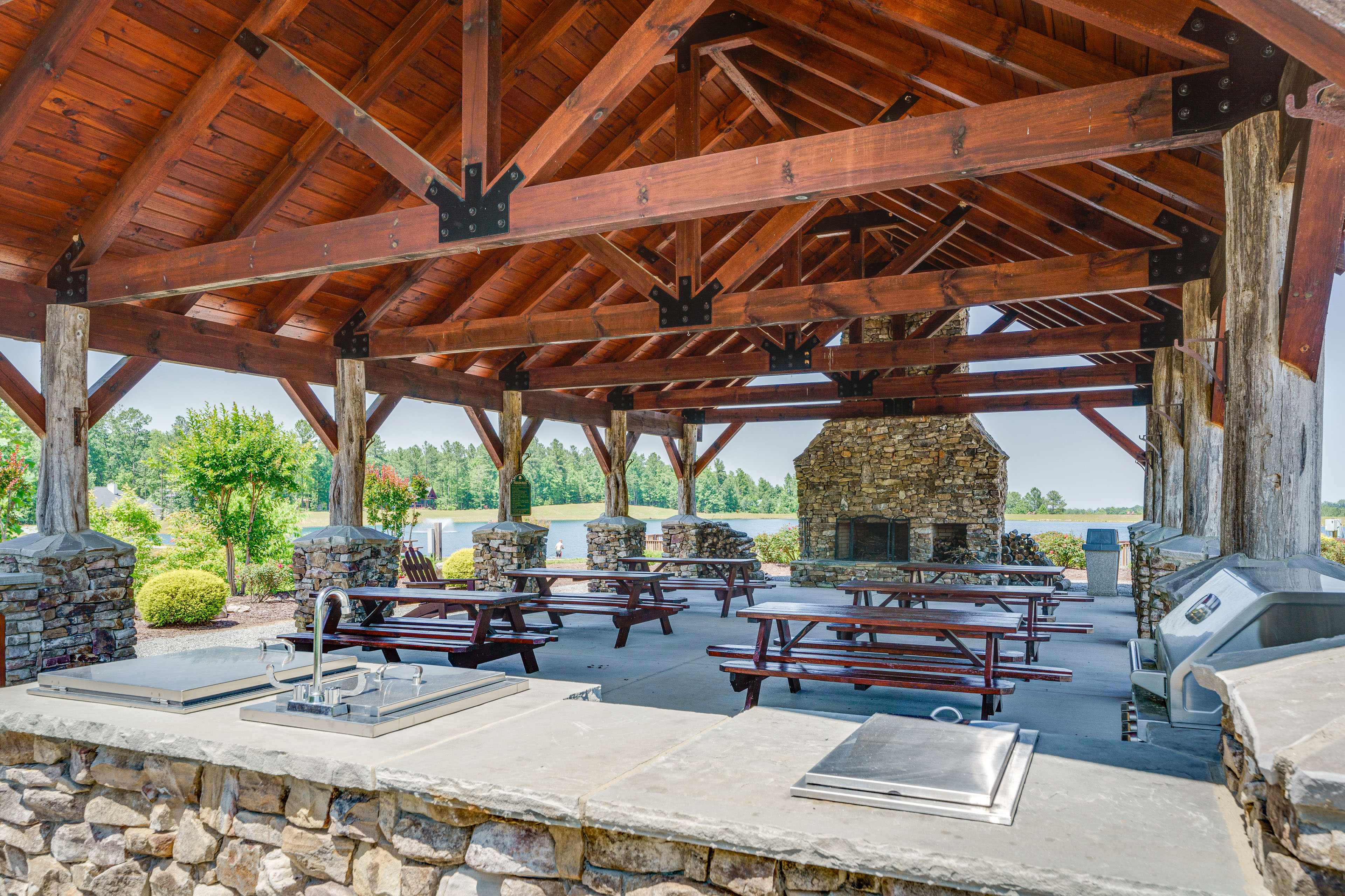 Grandview Peaks Community Amenities | Picnic Area