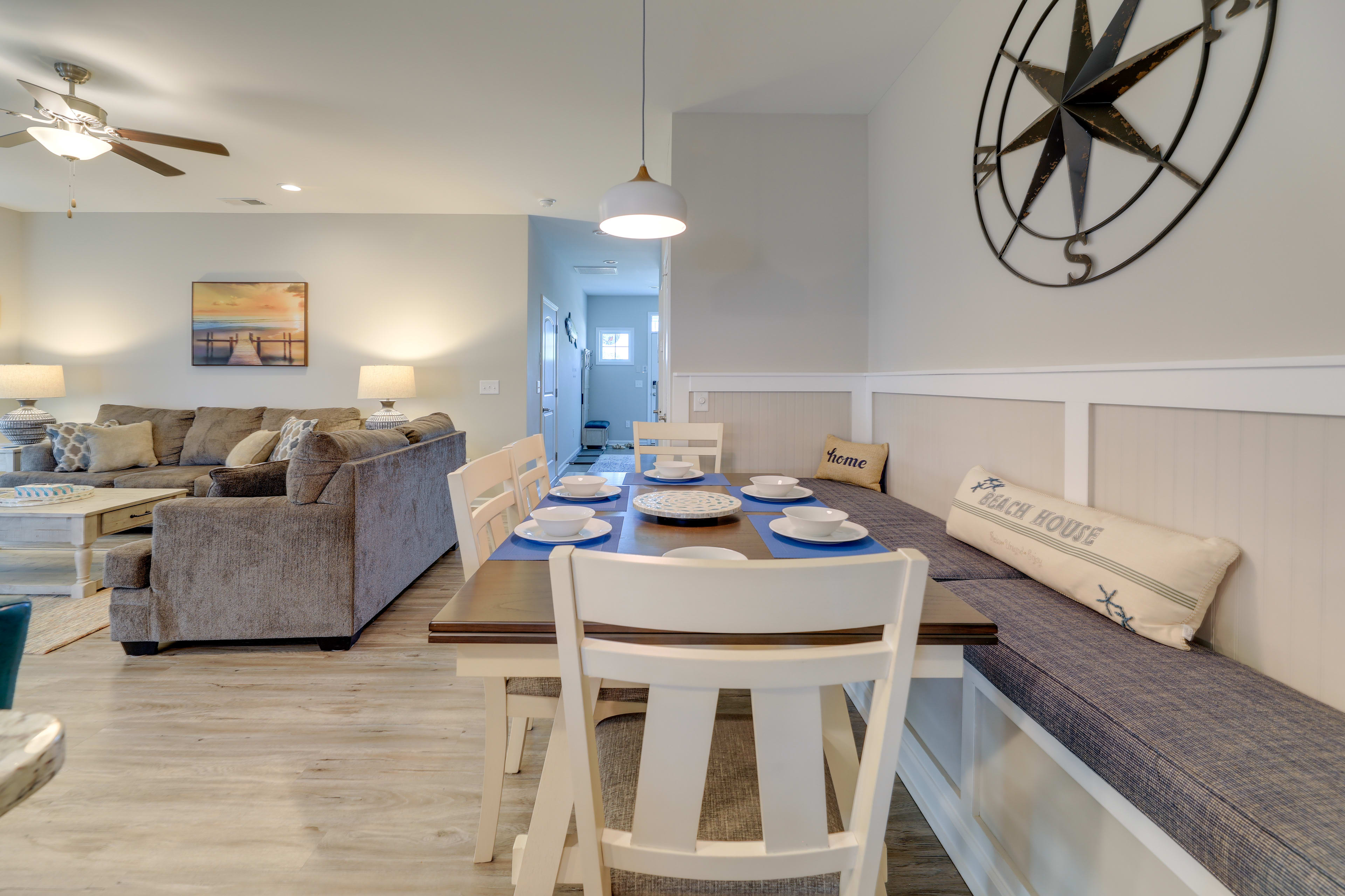 Dining Area | Dishware & Flatware Provided