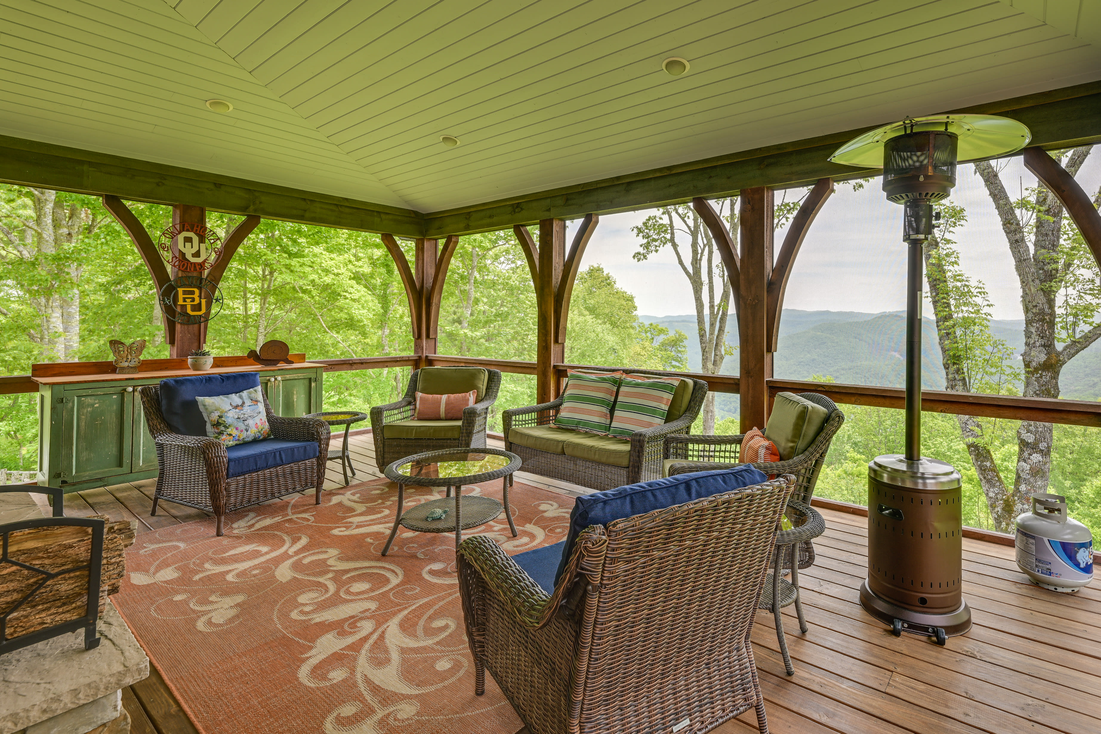 Cullowhee Vacation Rental | 2,700 Sq Ft | 3BR | 2.5BA | Step-Free Access