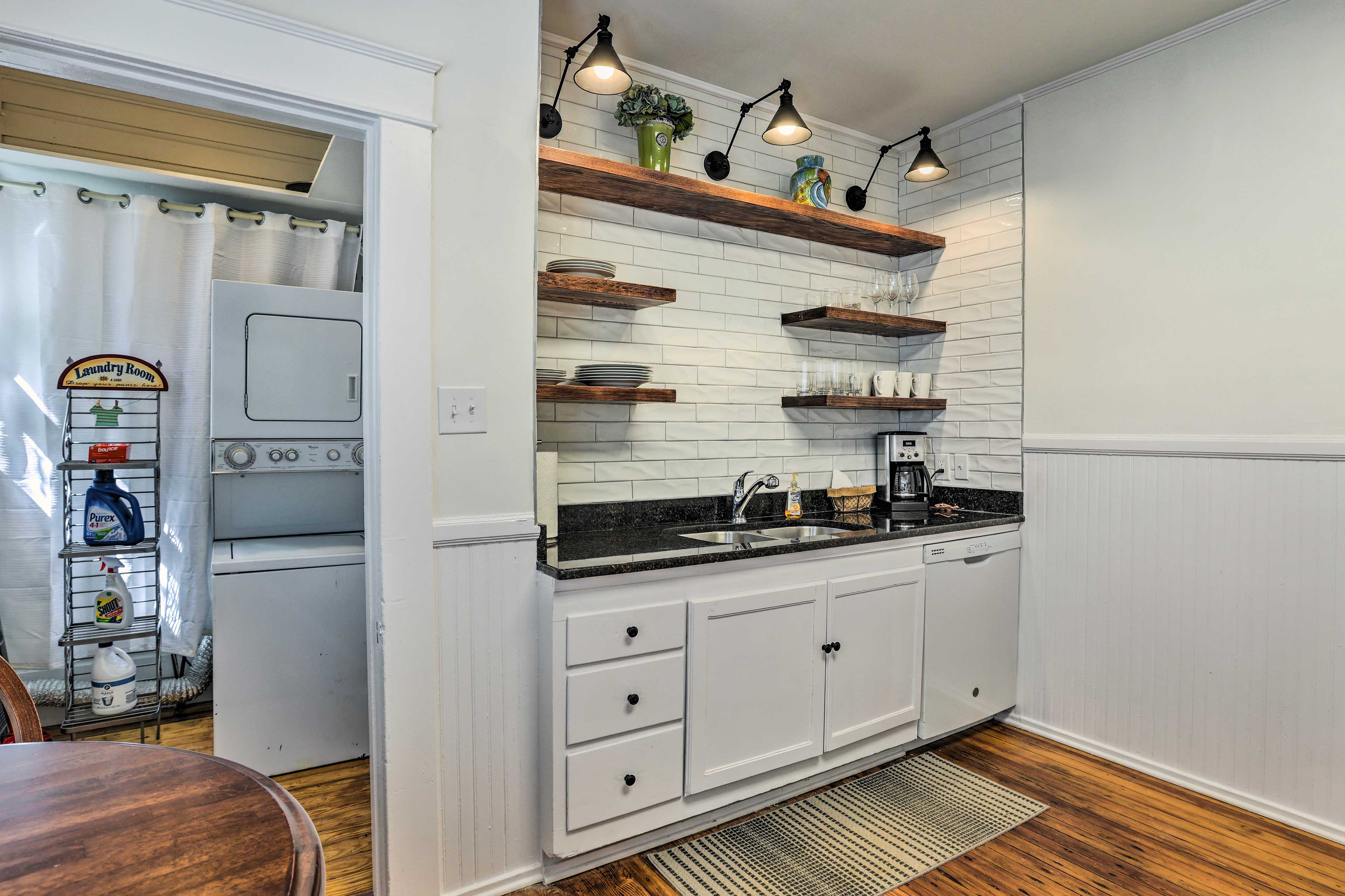 Kitchen | In-Unit Laundry