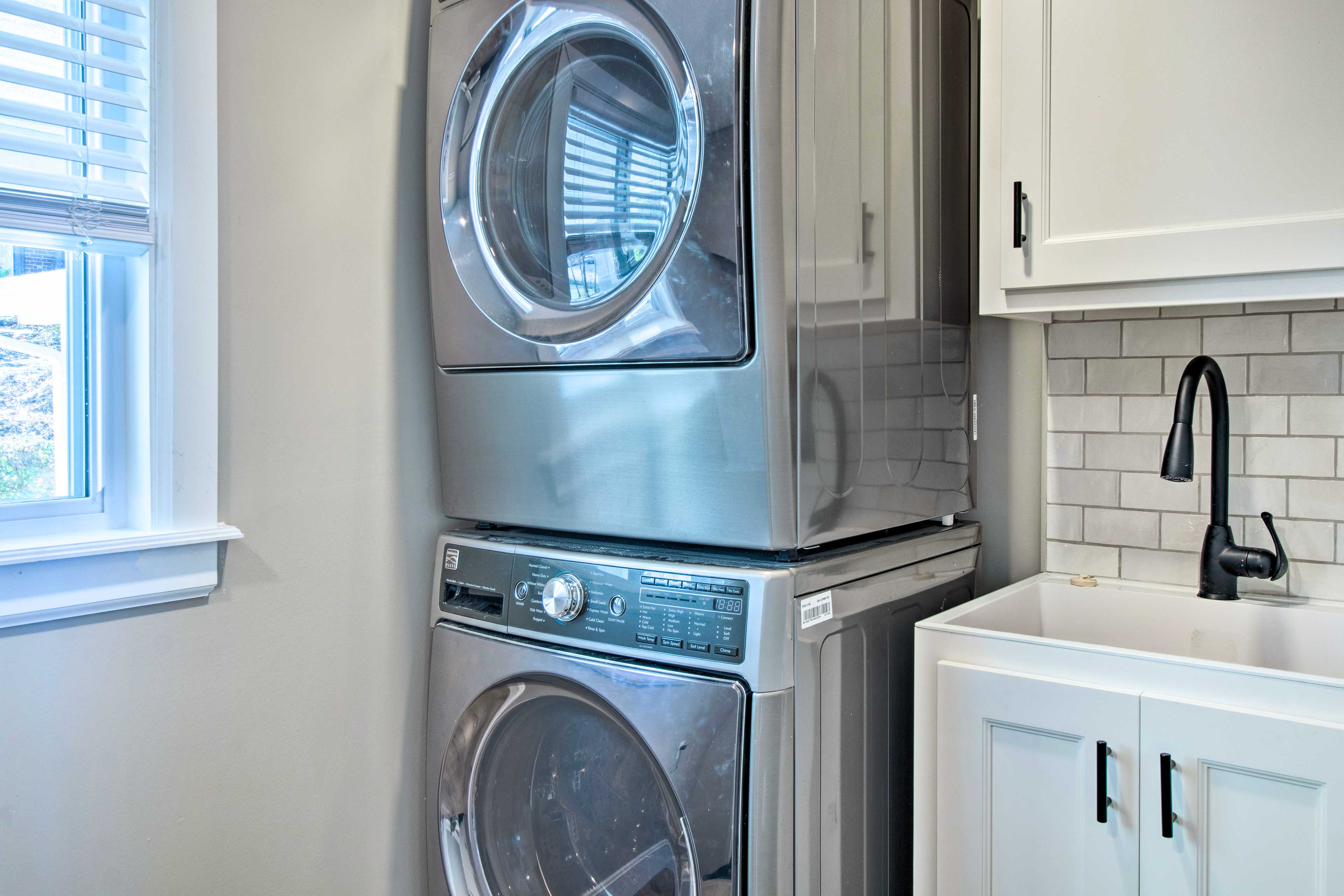 In-Unit Laundry | Main Floor