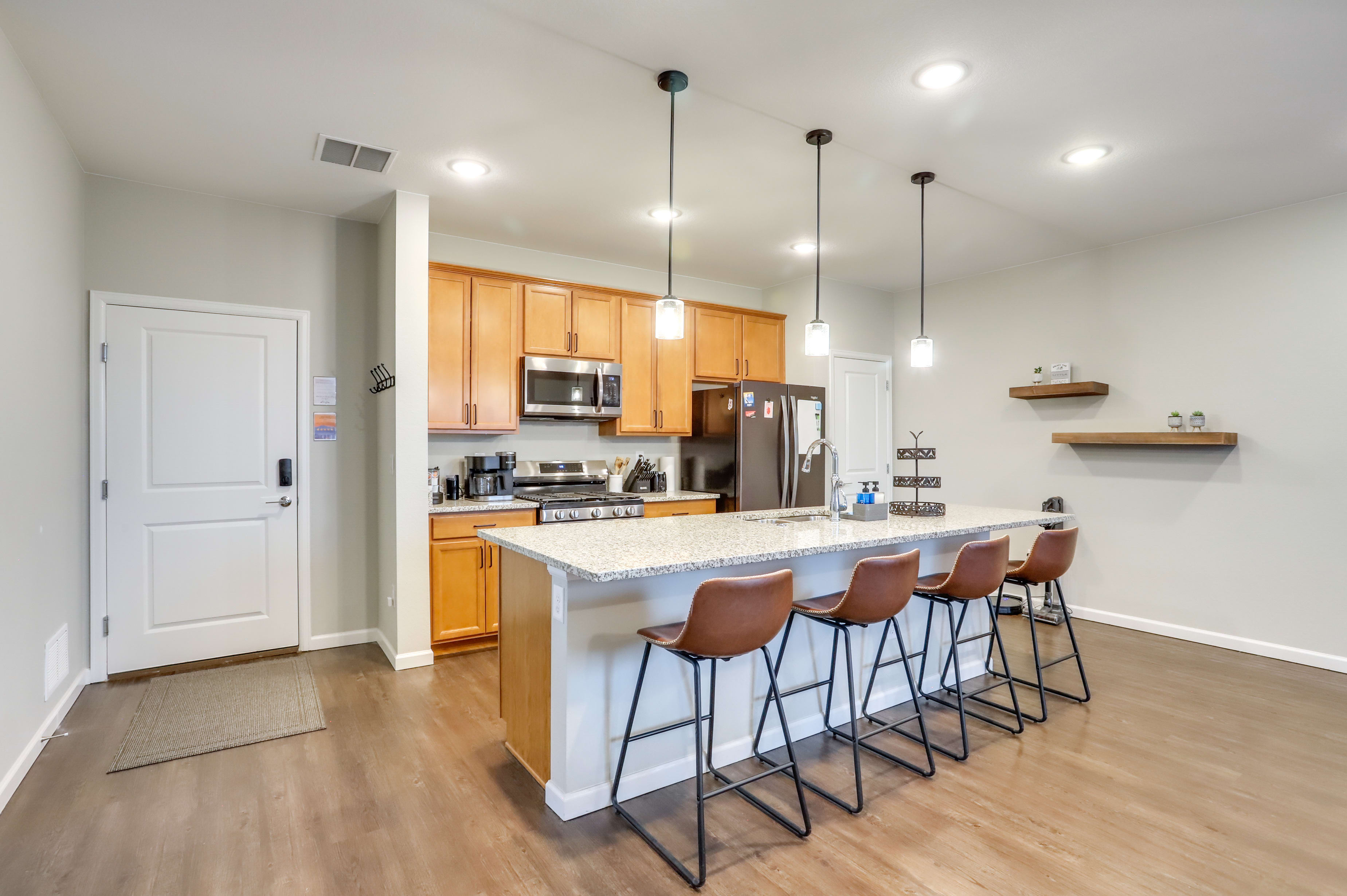 Fully Equipped Kitchen | Dining Area