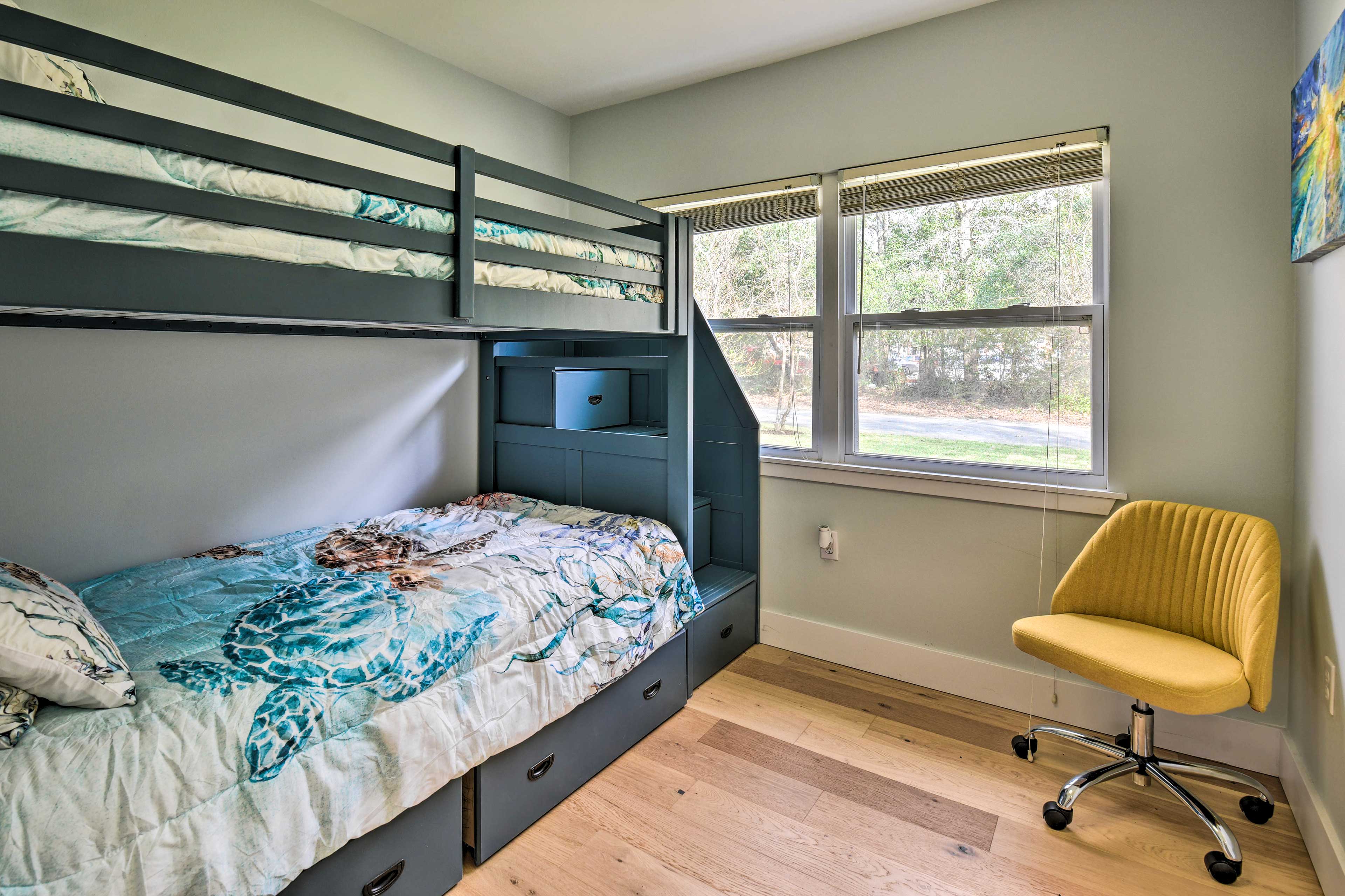 Bedroom 3 | Twin XL Bunk Bed