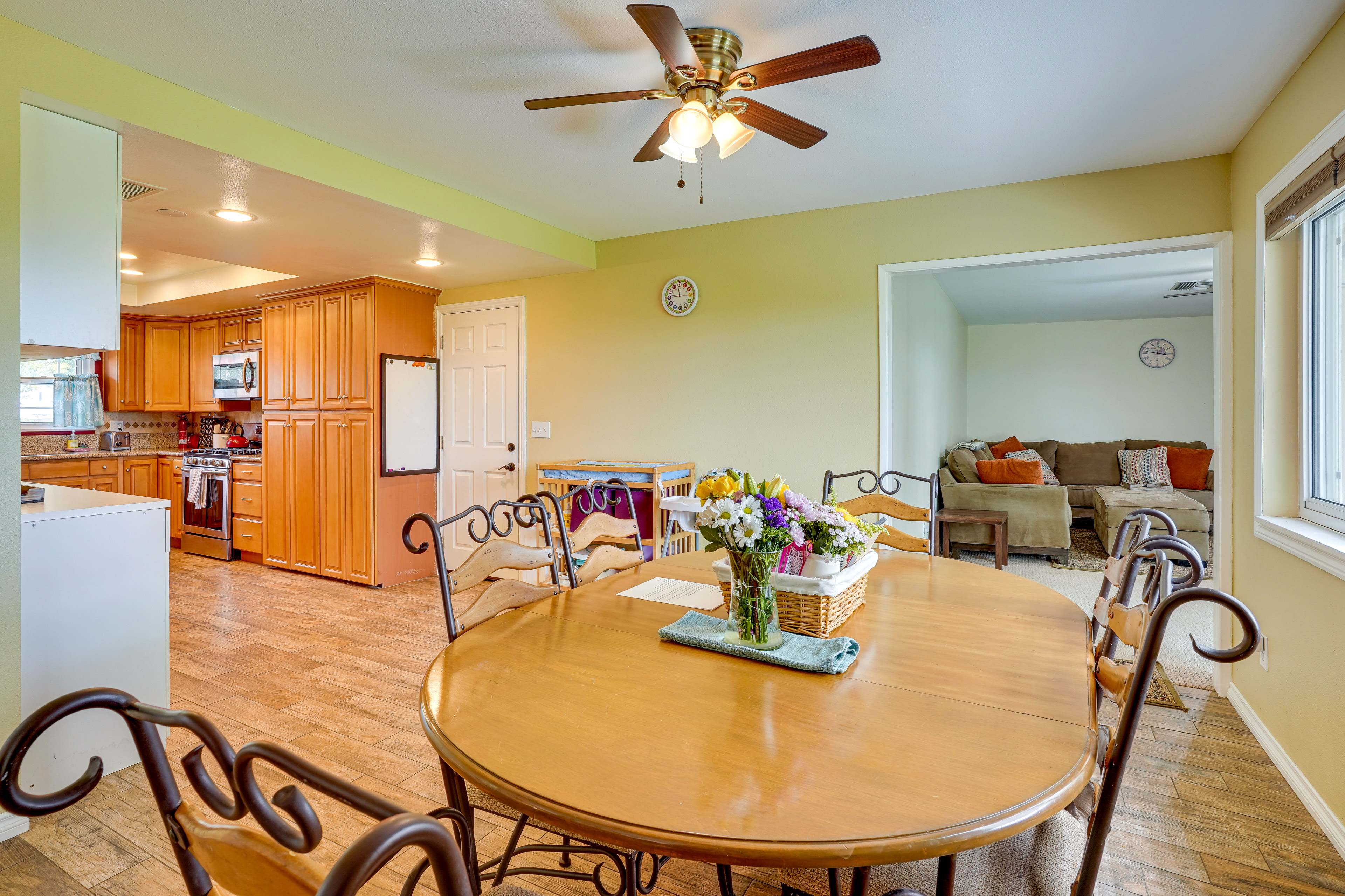 Dining Area | Central Heating & A/C | 15 Mi to Beaches