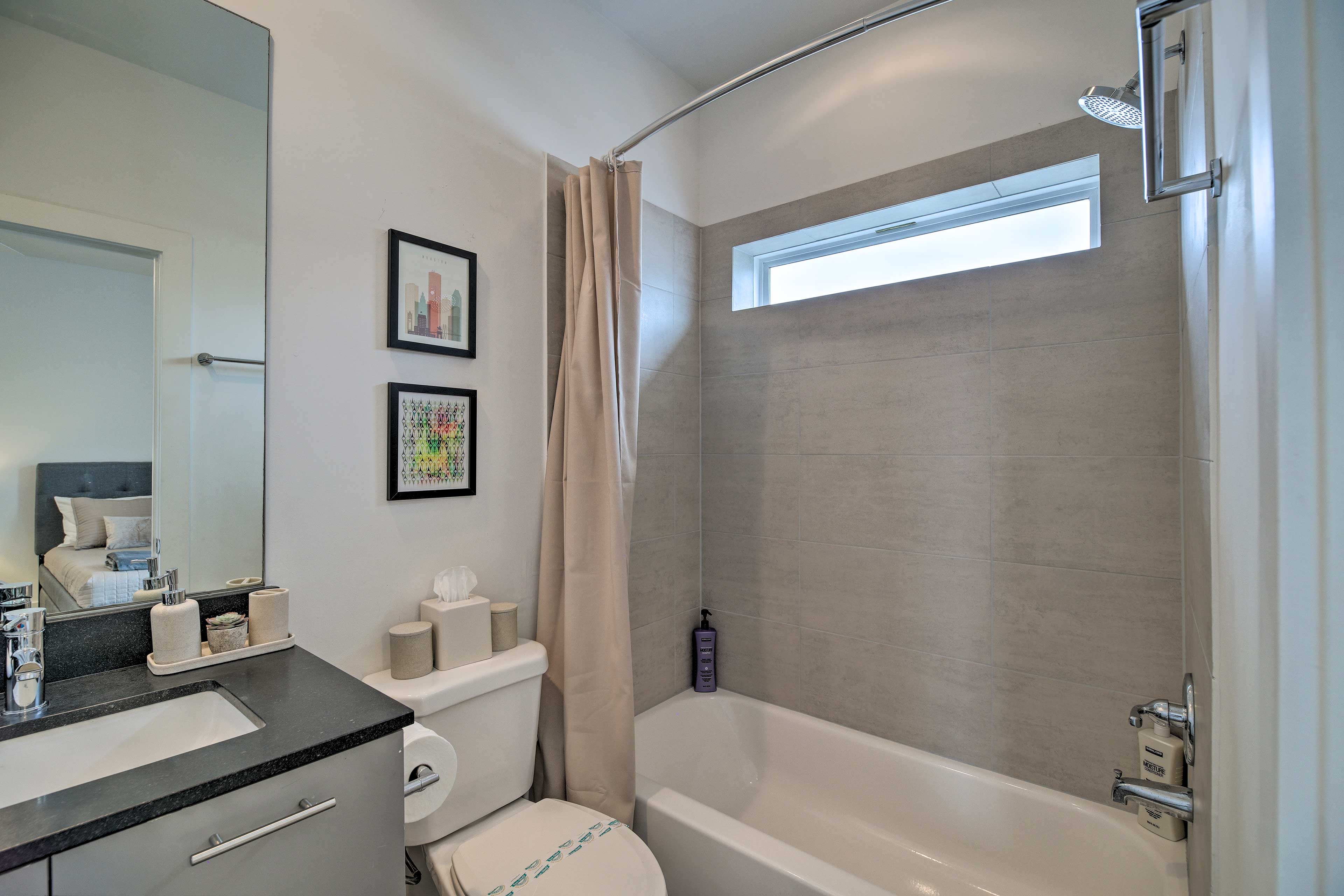 En-Suite Bathroom | Access Via Bedroom 2 | Towels Provided