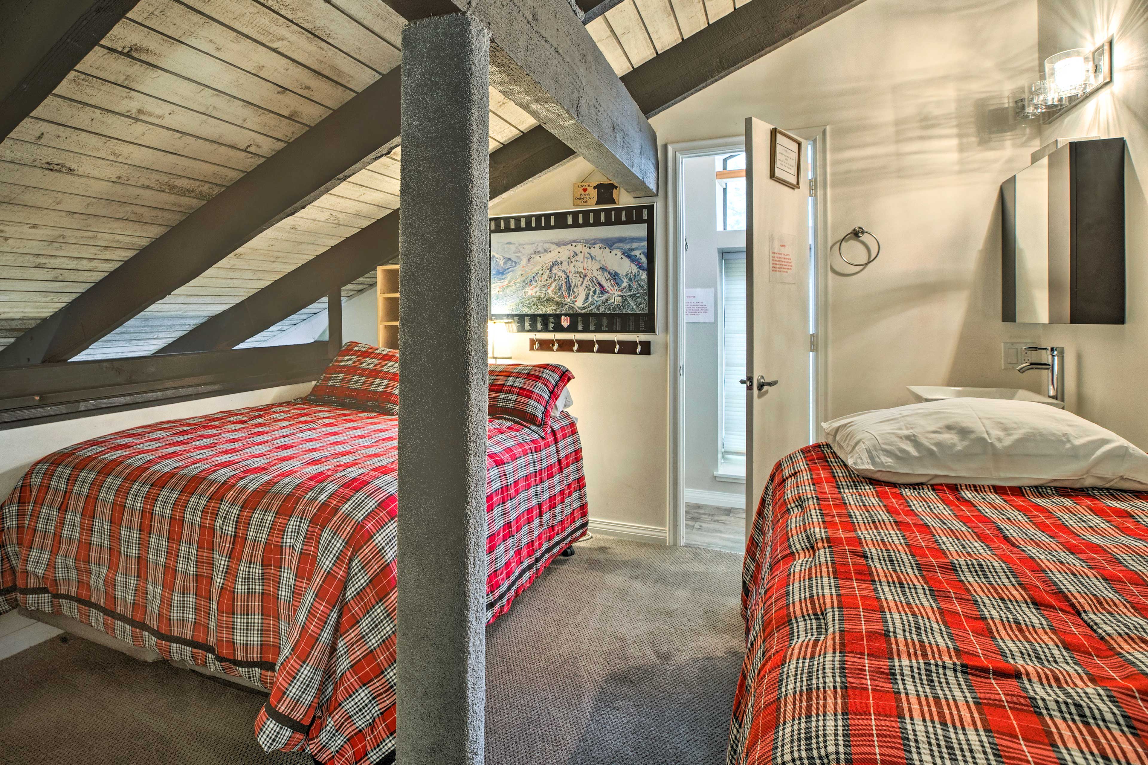 Loft | 2nd Floor | Queen Bed, Full Bed, Twin Bed