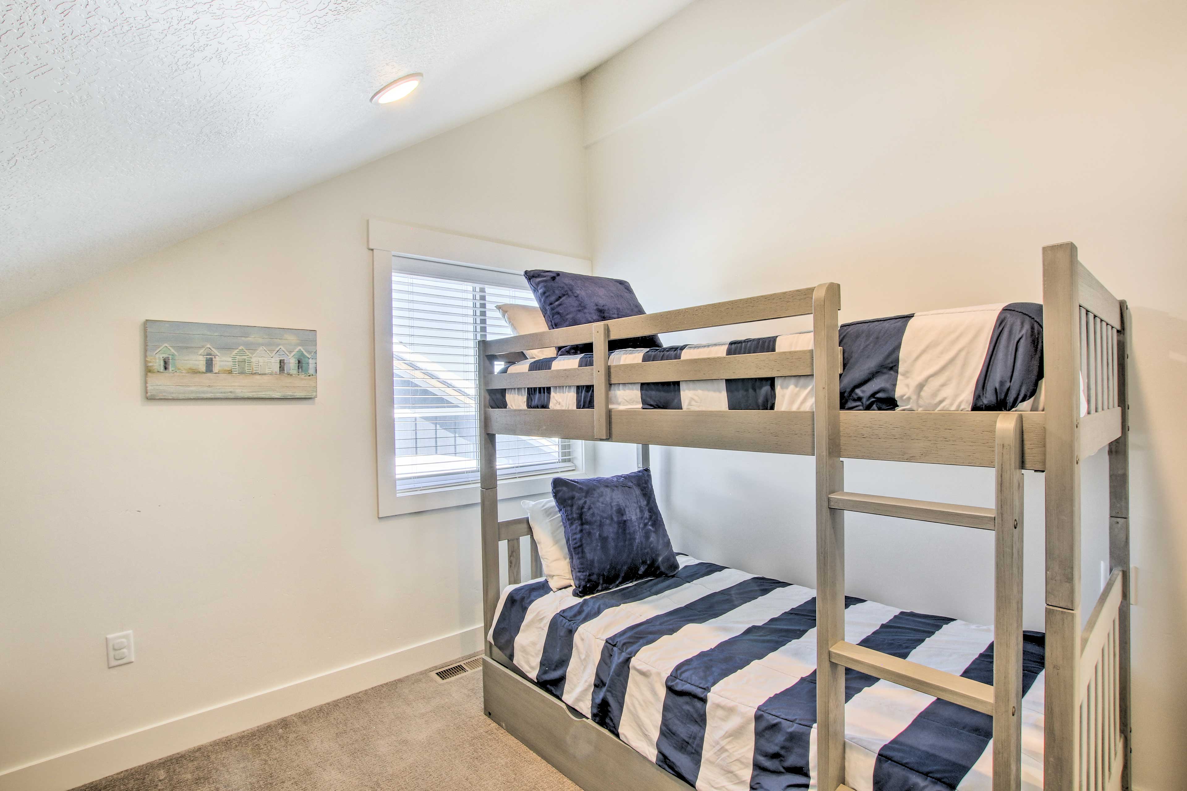 Bedroom 4 | Twin Bed | Twin Bunk Bed w/ Twin Trundle | 2nd Floor