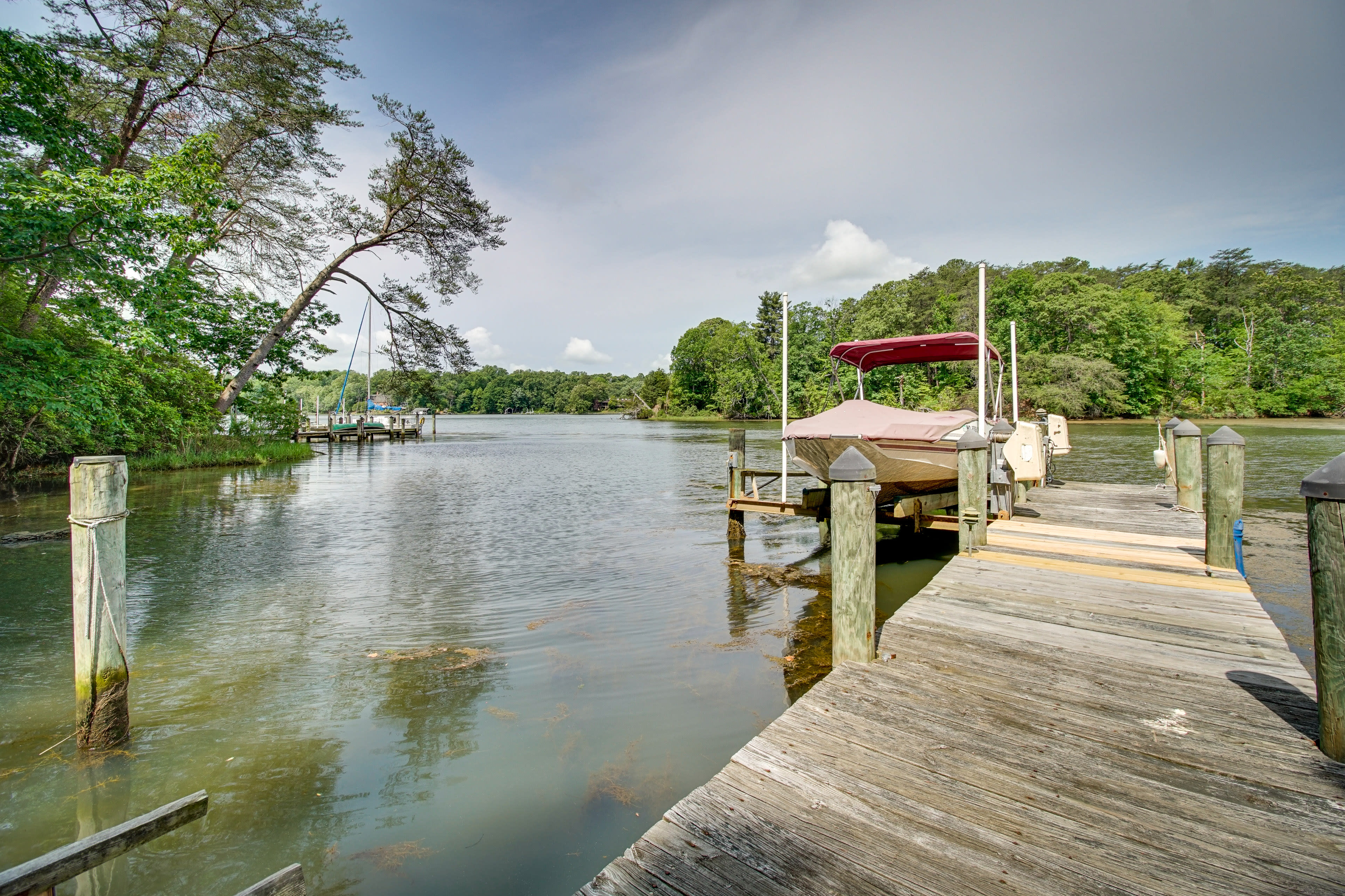 Private Dock (Boat Not Included)