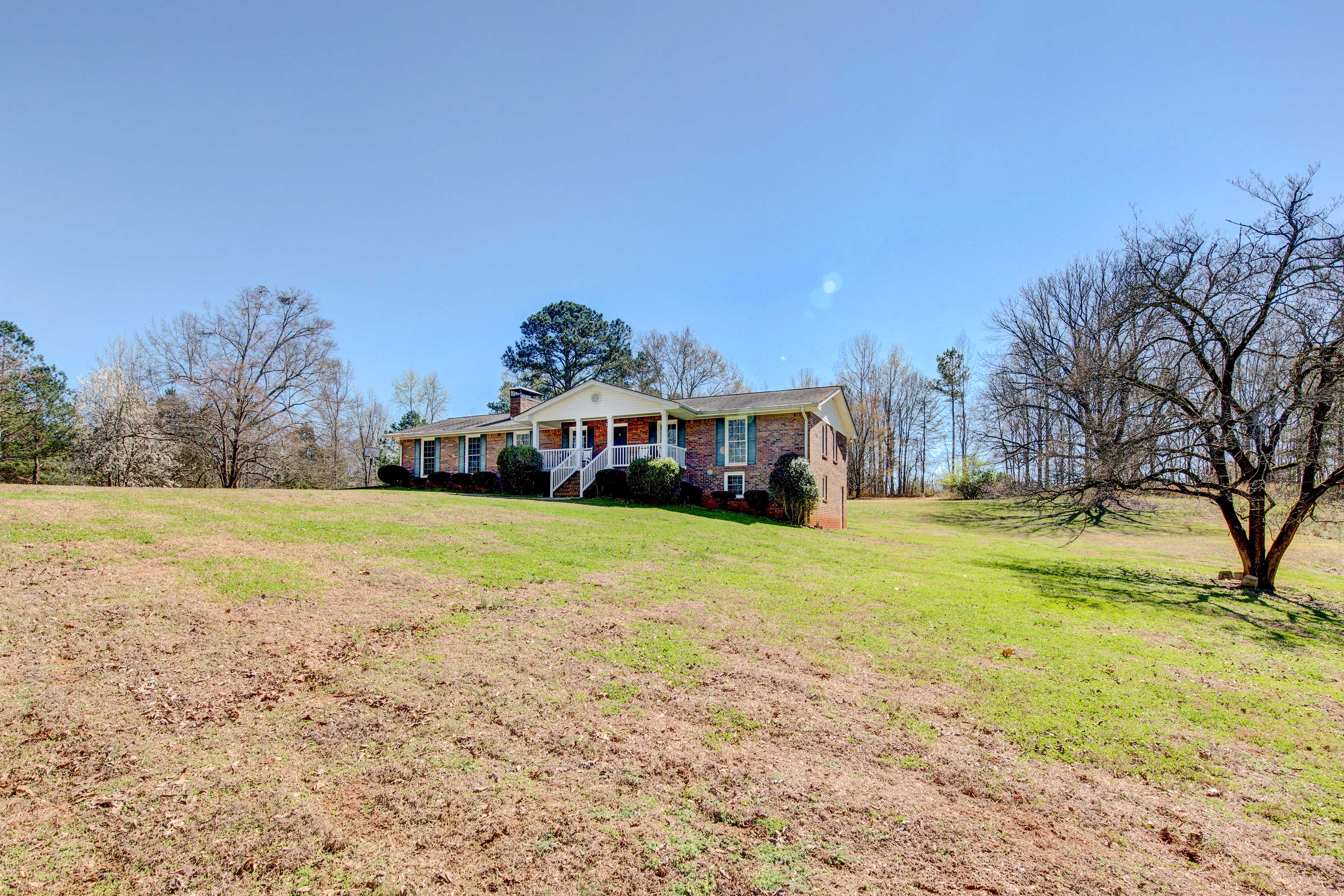 Exterior | Expansive Yard