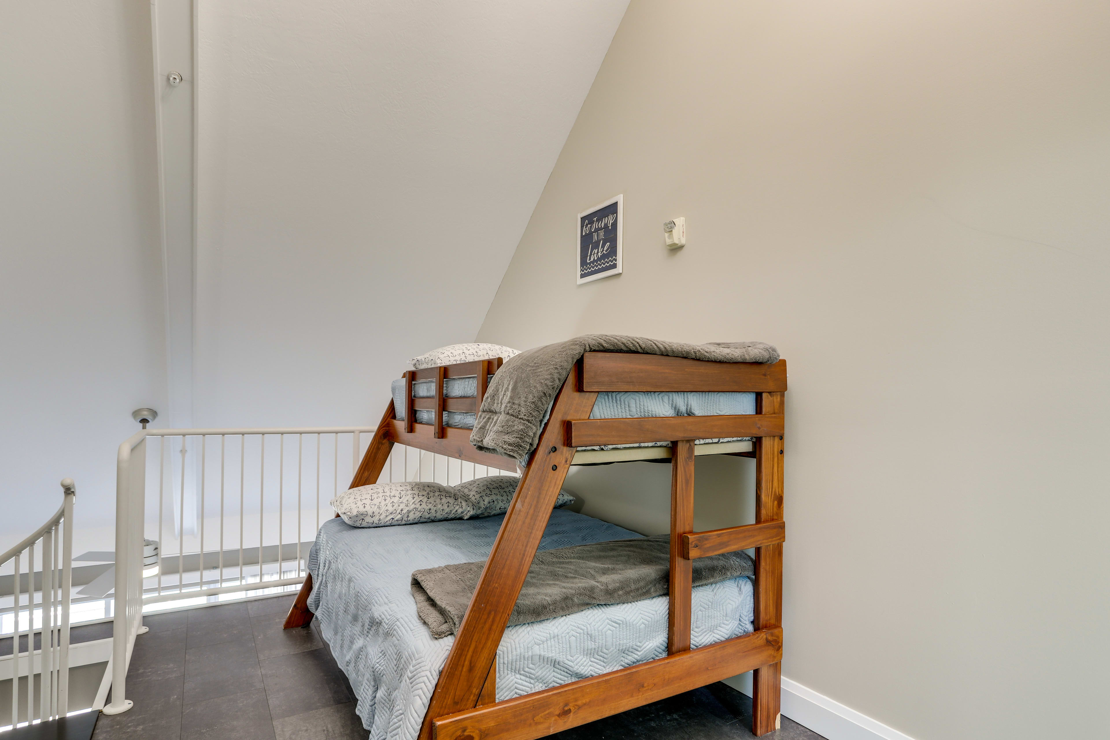 Loft | Twin/Full Bunk Bed