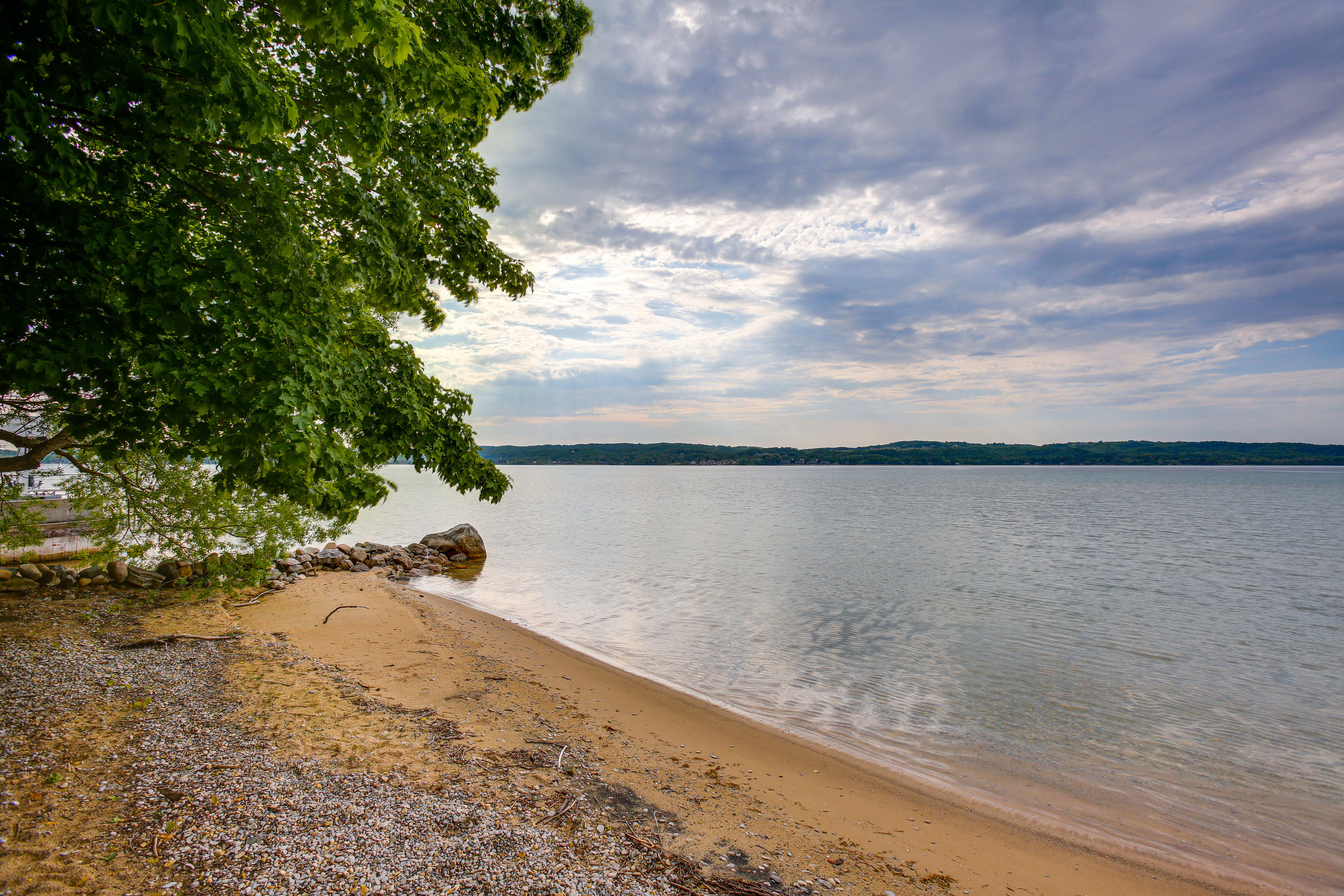 Lakefront Beach | Fire Pit (BYOW)