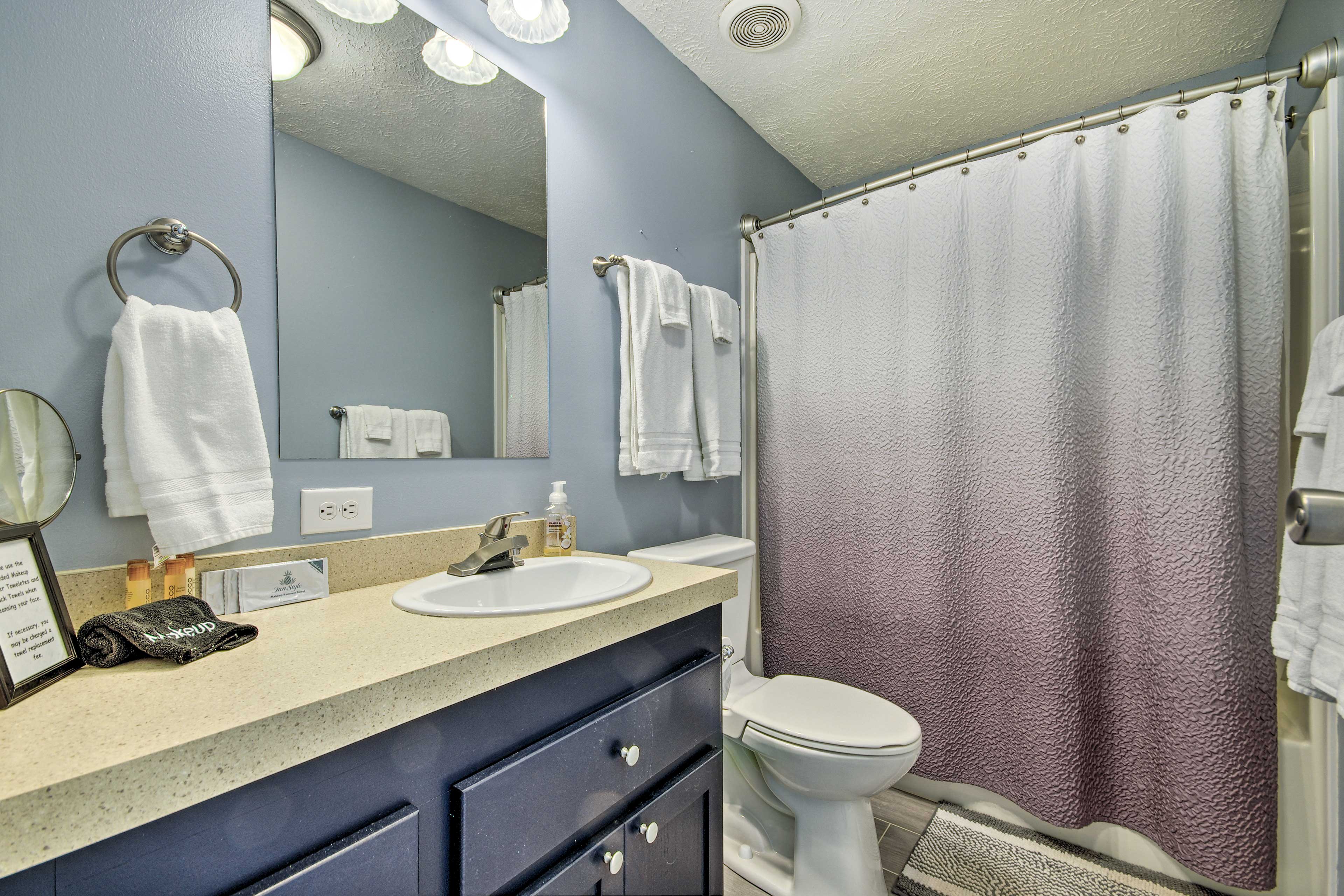 Bathroom | Towels Provided | Complimentary Toiletries