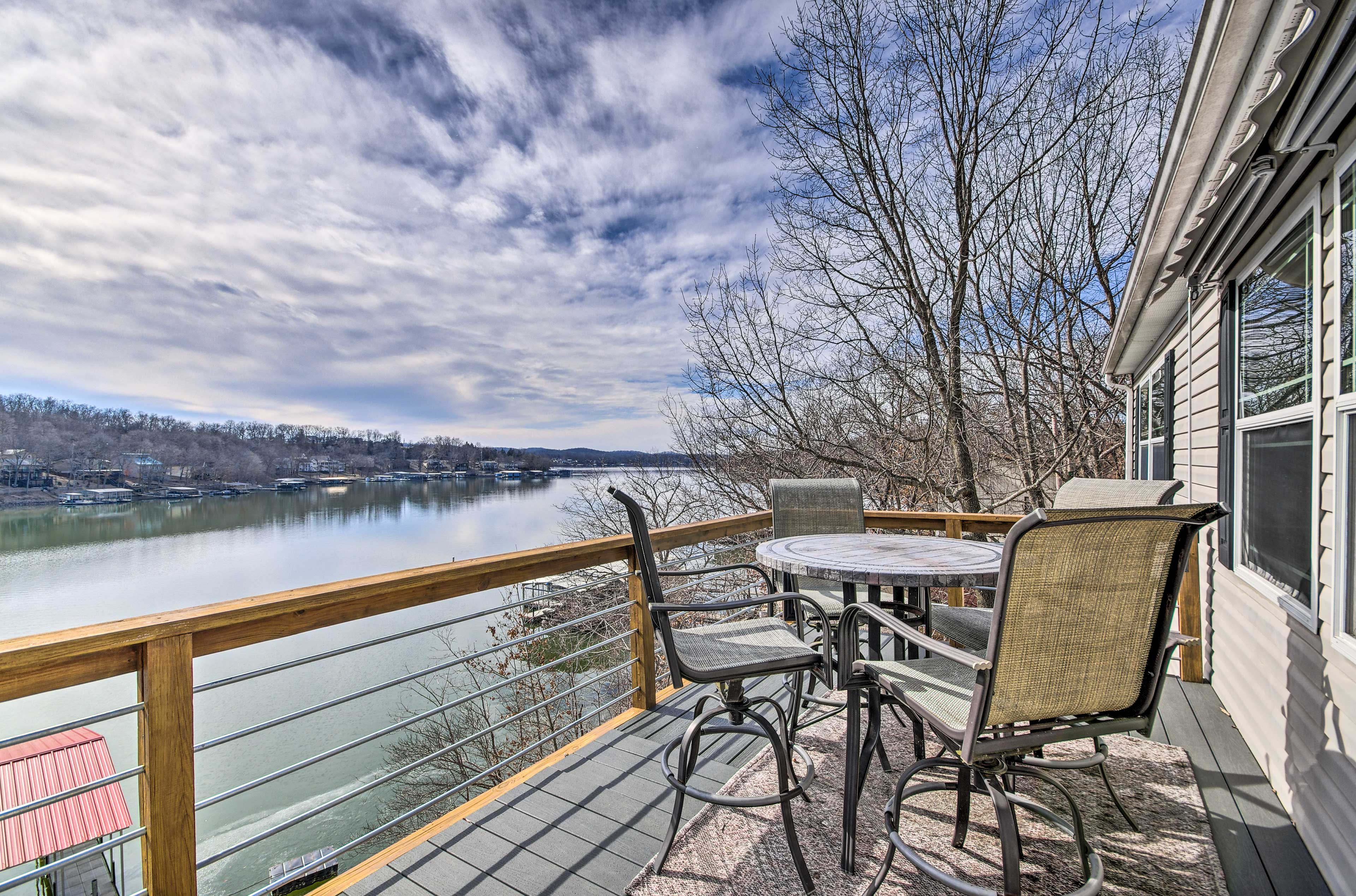 Deck | Lake Views