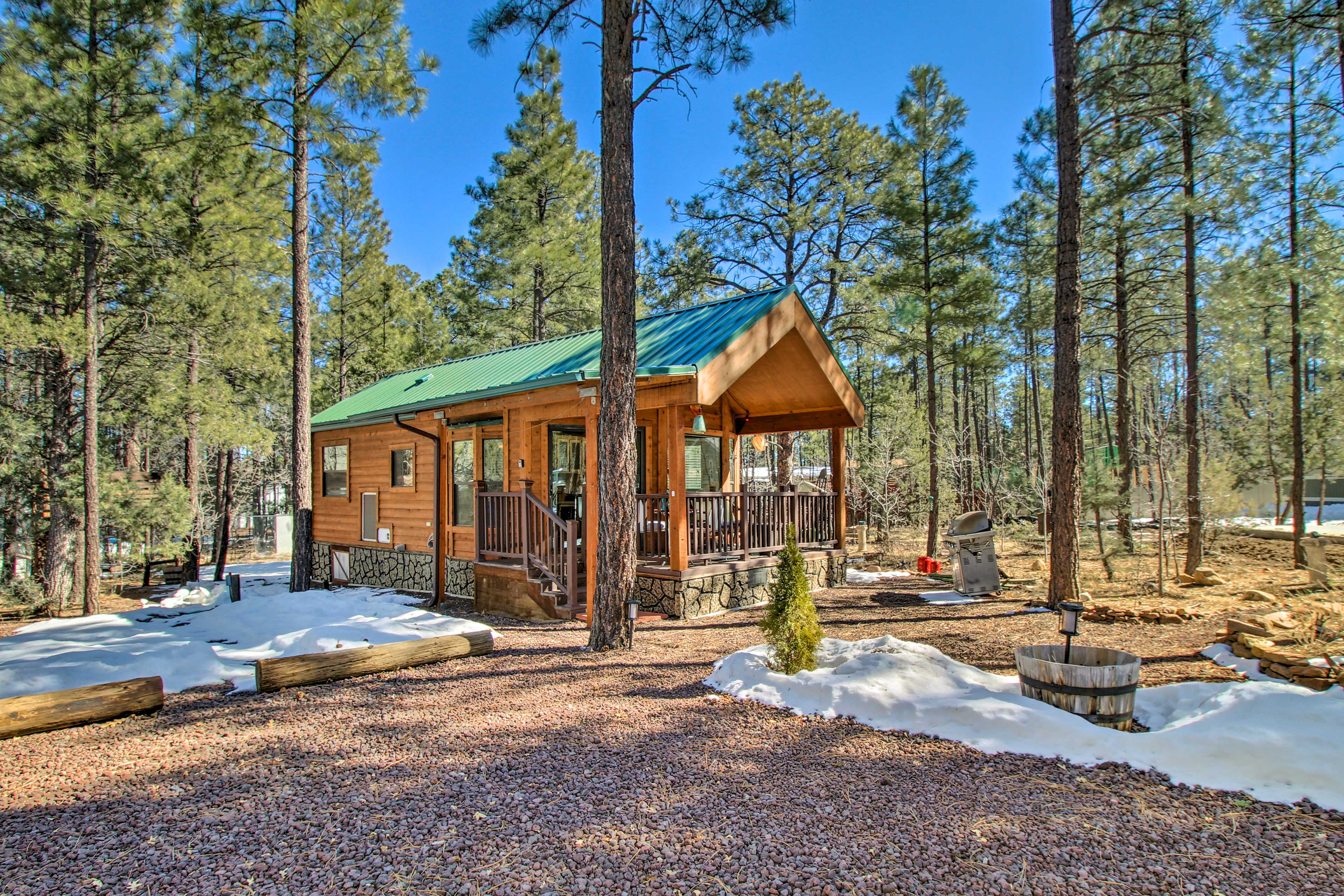 Exterior | Gas Grill | Covered Porch