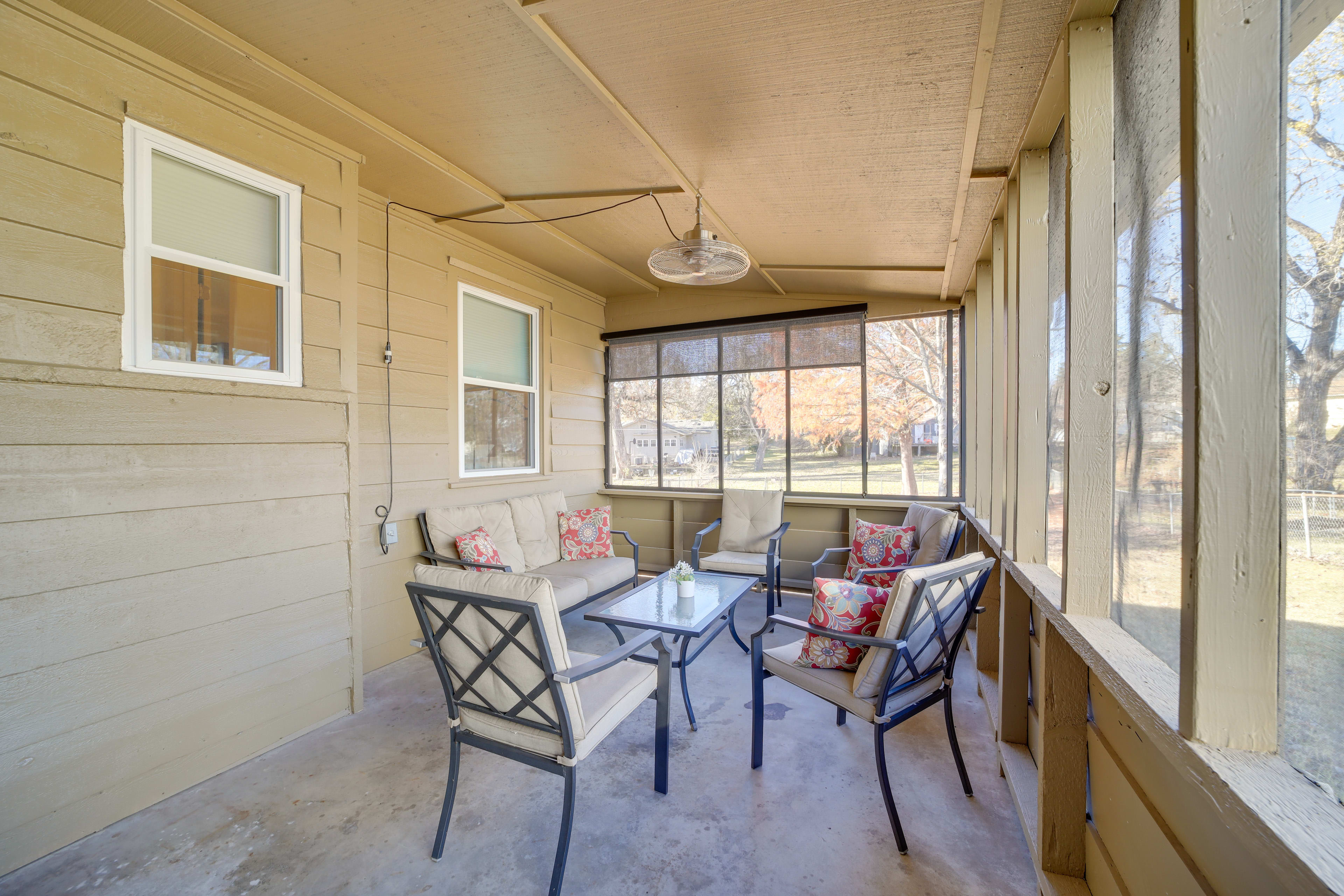 House Exterior | Screened Patio