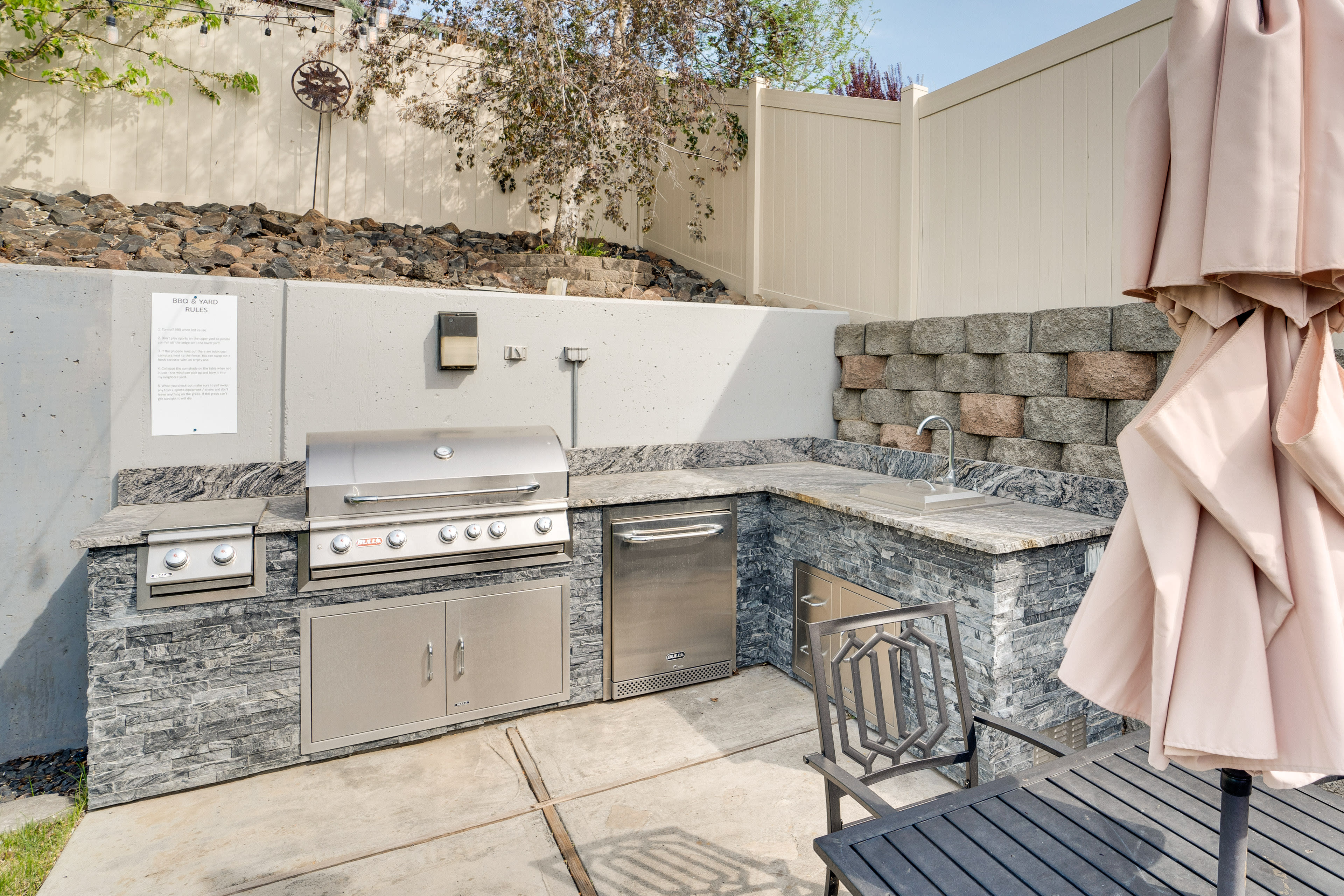 Outdoor Kitchen | Gas Grill | Propane Provided | Dining Area