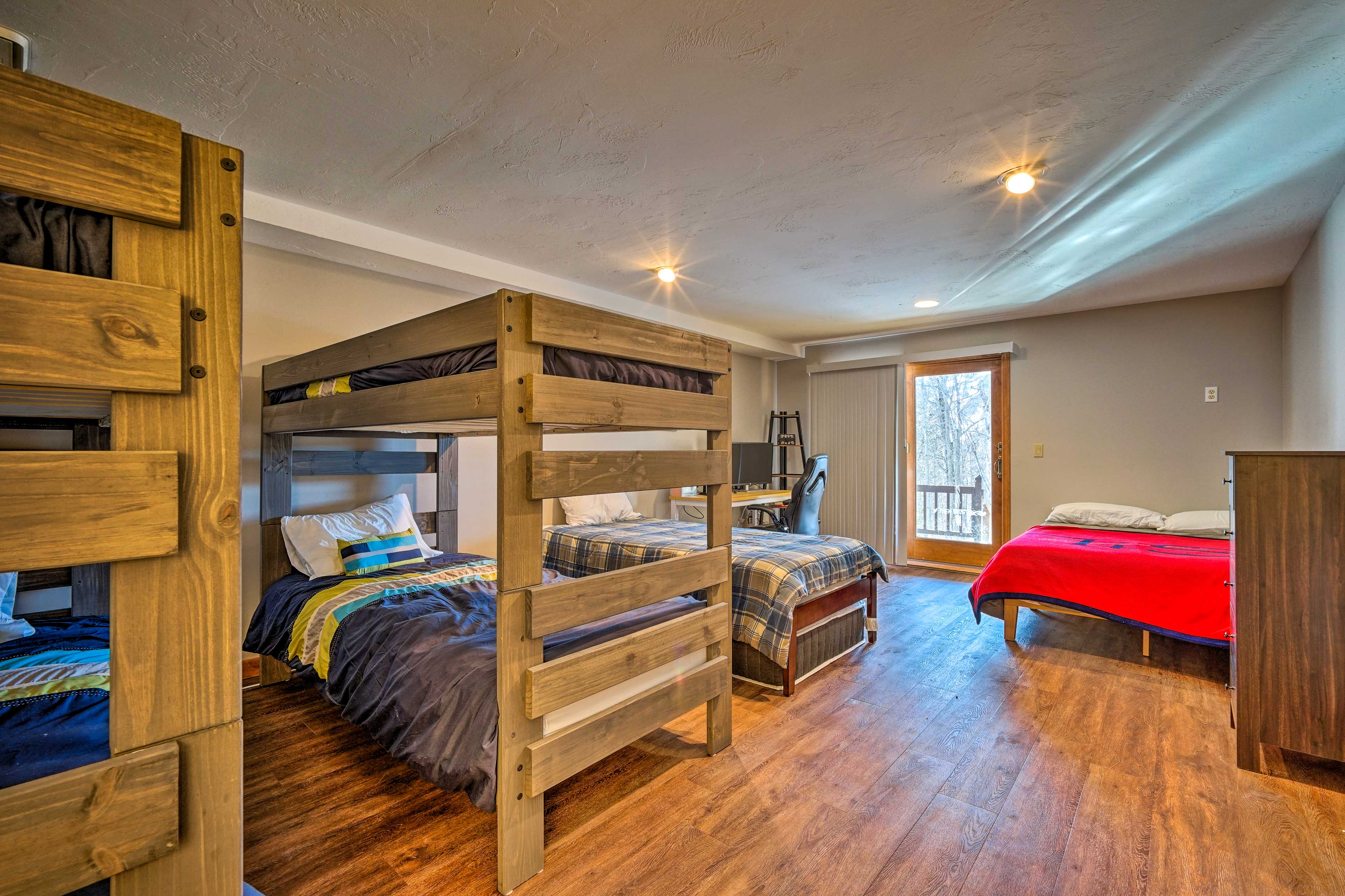 Bedroom 3 | 2 Twin Bunk Beds | Twin Bed | Full Bed | Main Floor