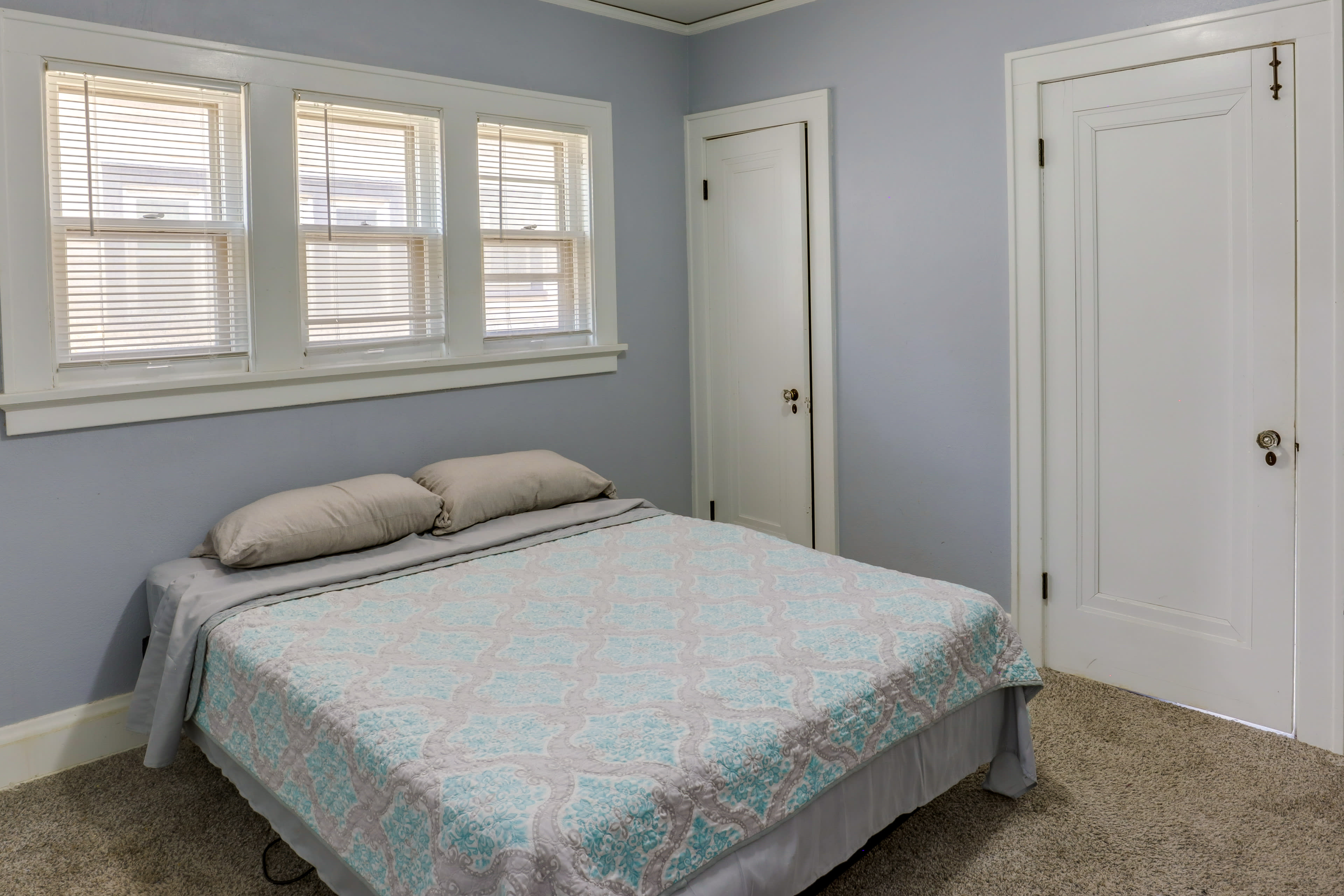 Bedroom 2 | Queen Bed