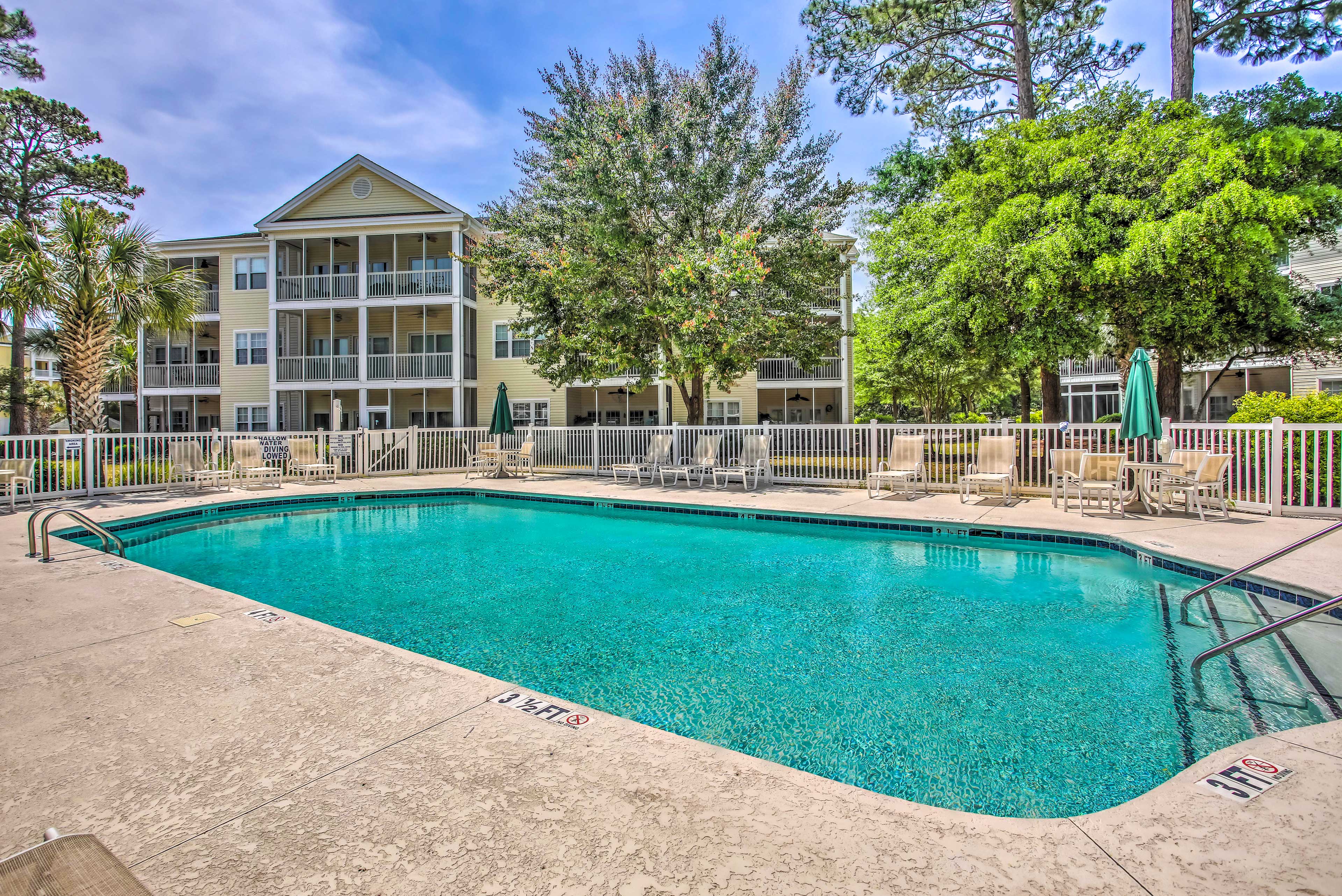 Walkable North Myrtle Beach Condo w/ Resort Pool!