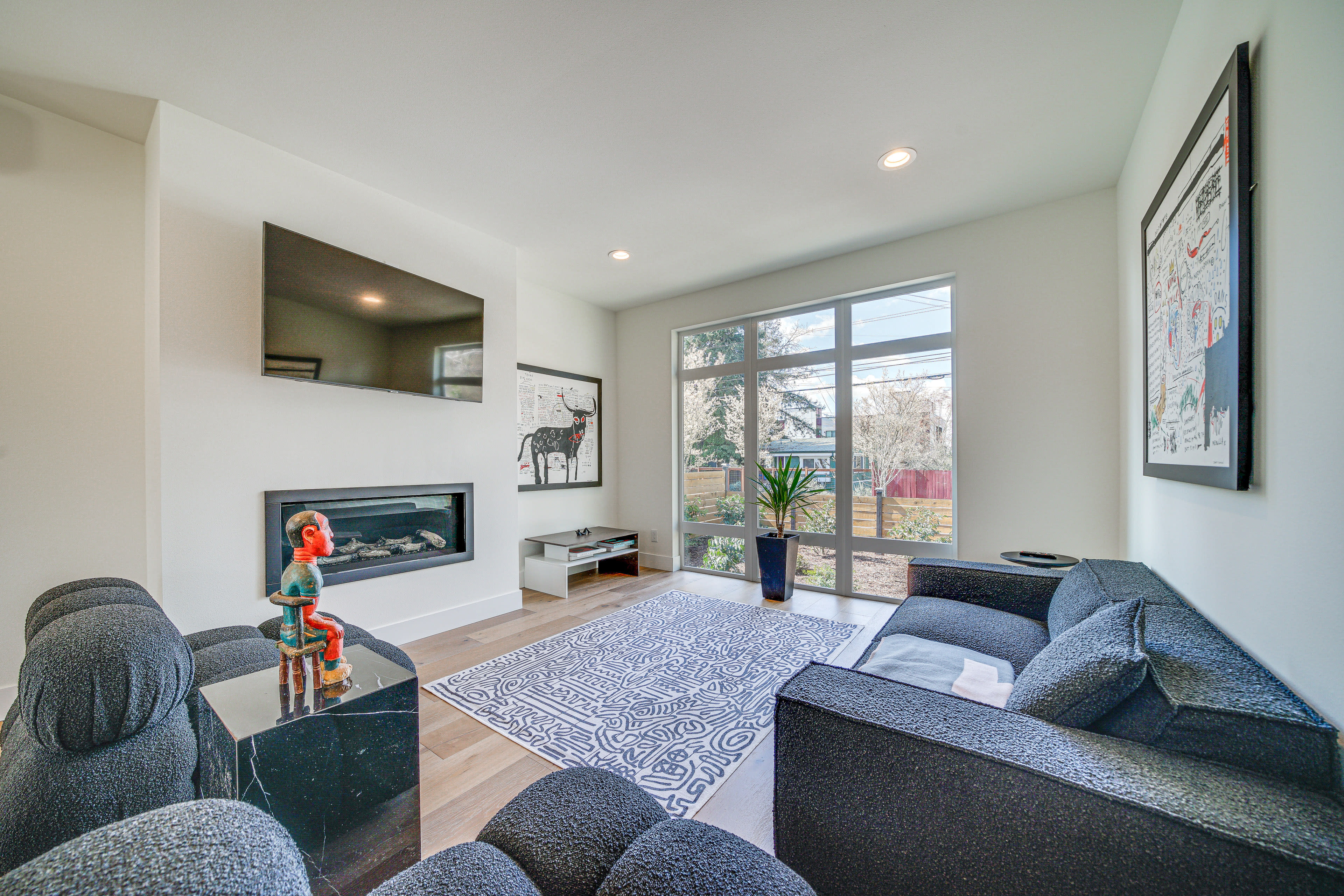 Living Room | Free WiFi | Smart TVs | Fireplace | 1st Floor