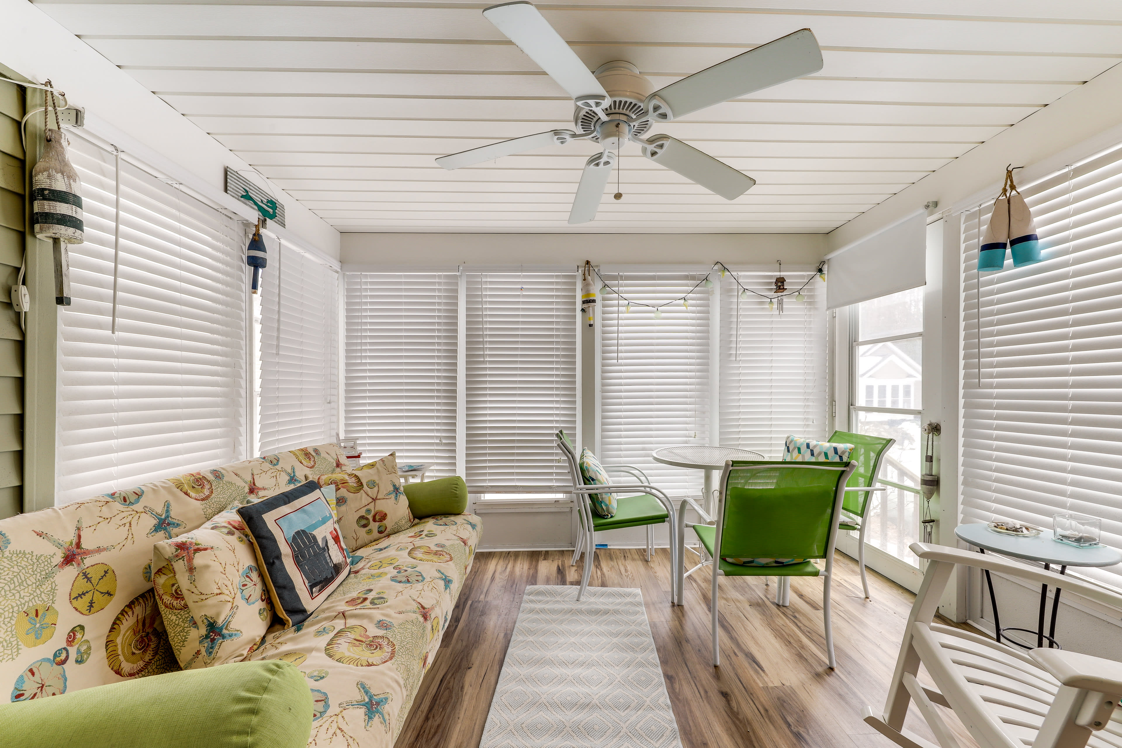 Sunroom | Dining Area