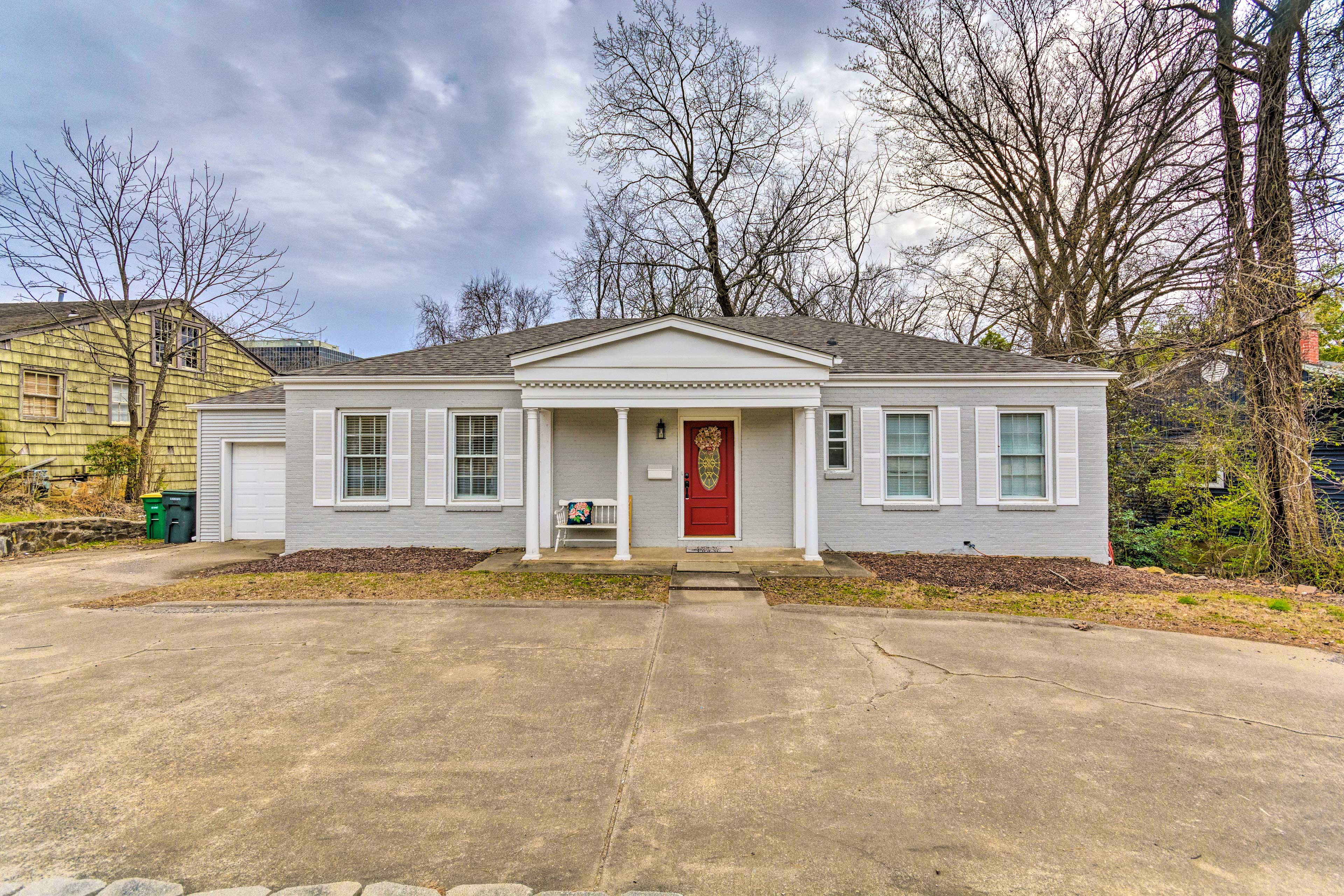 Little Rock Vacation Rental | 3BR | 2BA | 1 Small Step to Enter | 1,797 Sq Ft