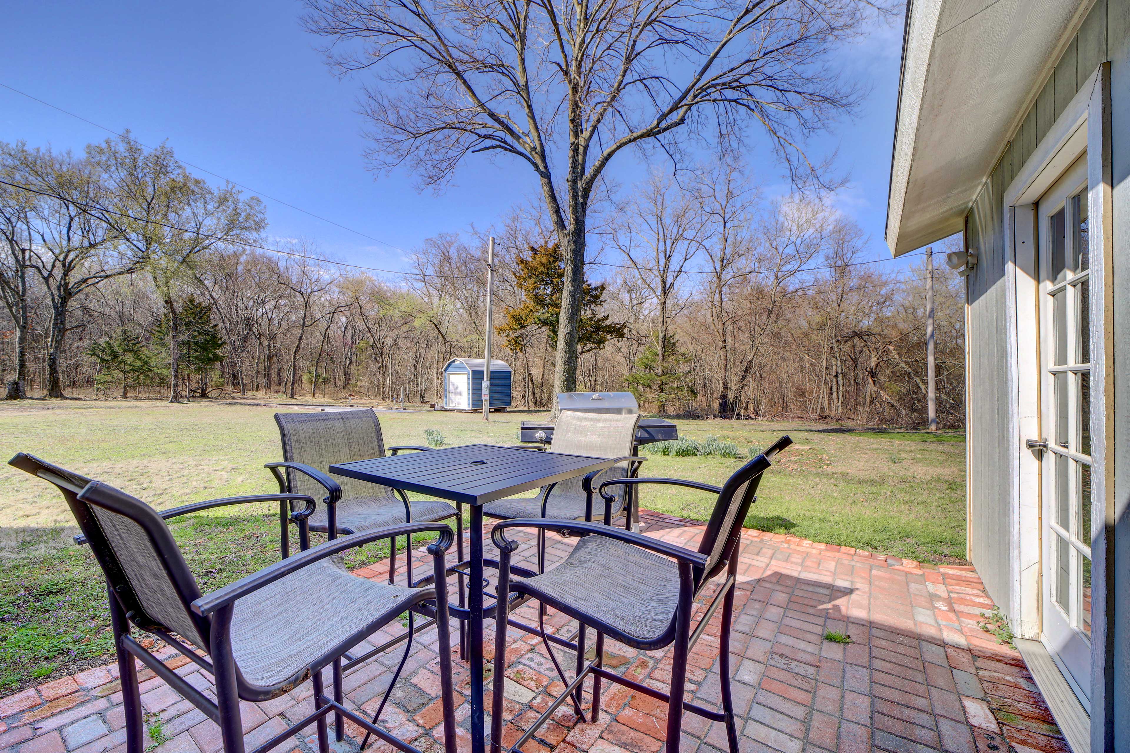 Private Patio | Gas Grill (BYOP)