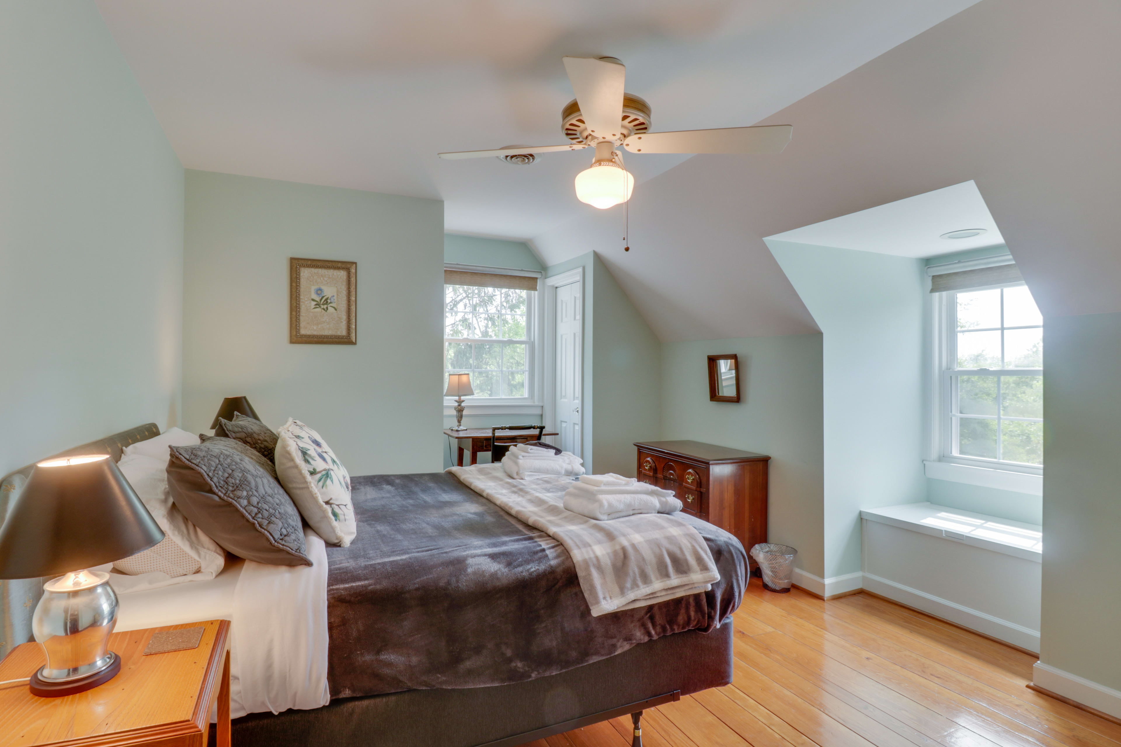 Bedroom 2 | Upper Level | Queen Bed