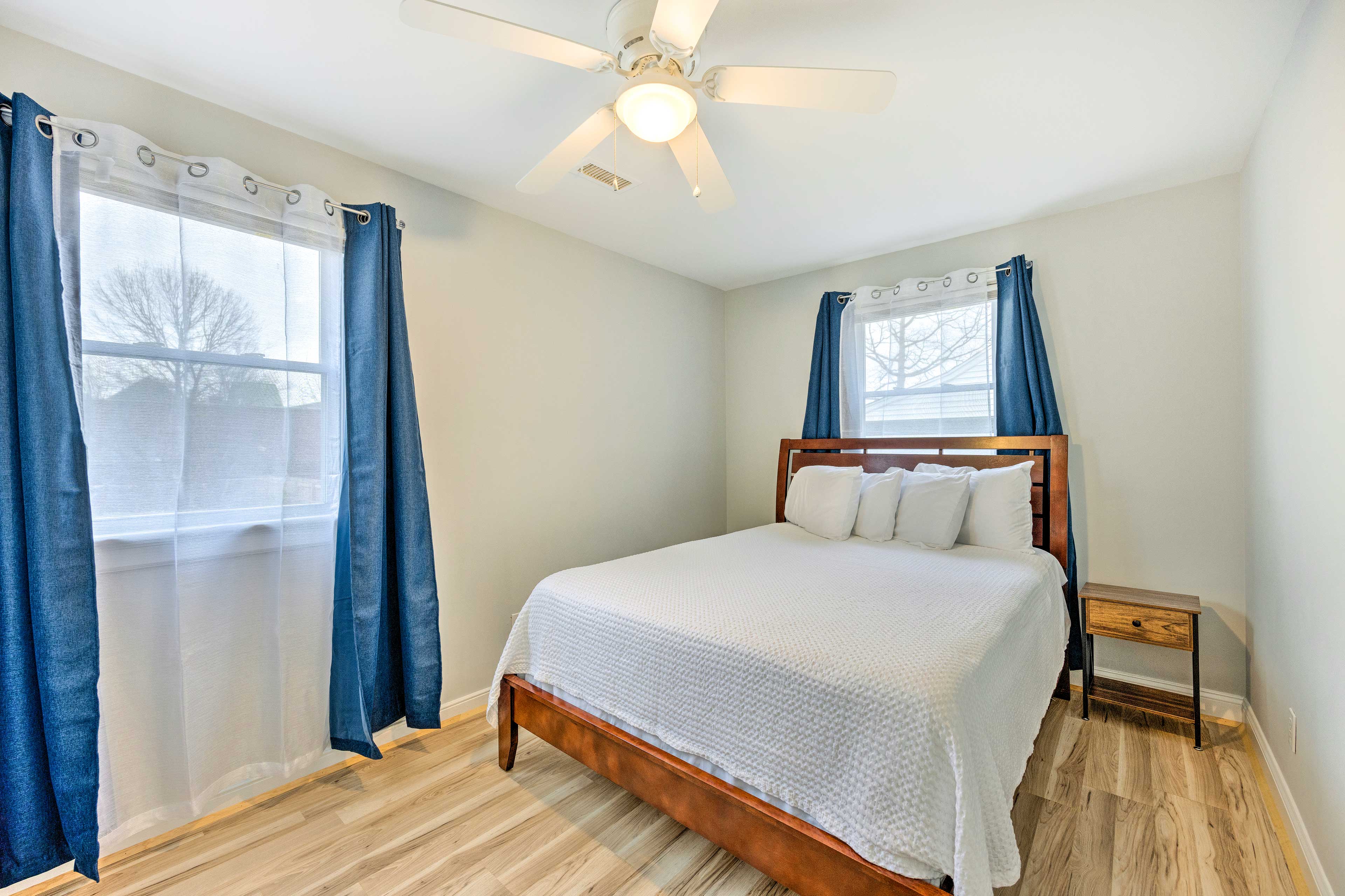 Bedroom 3 | Queen Bed | Ceiling Fan