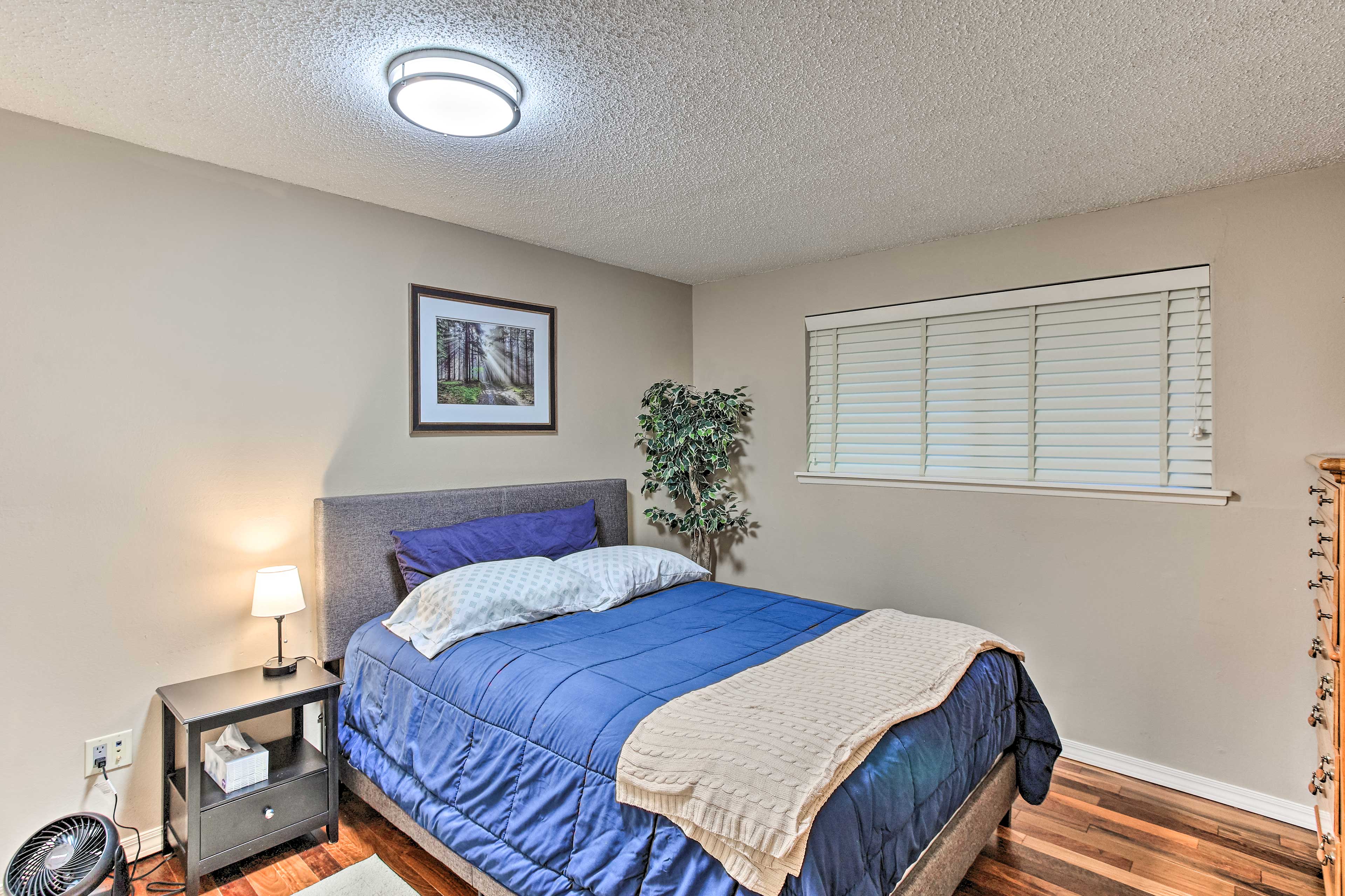 Bedroom 2 | Queen Bed | Closet | Linens Provided