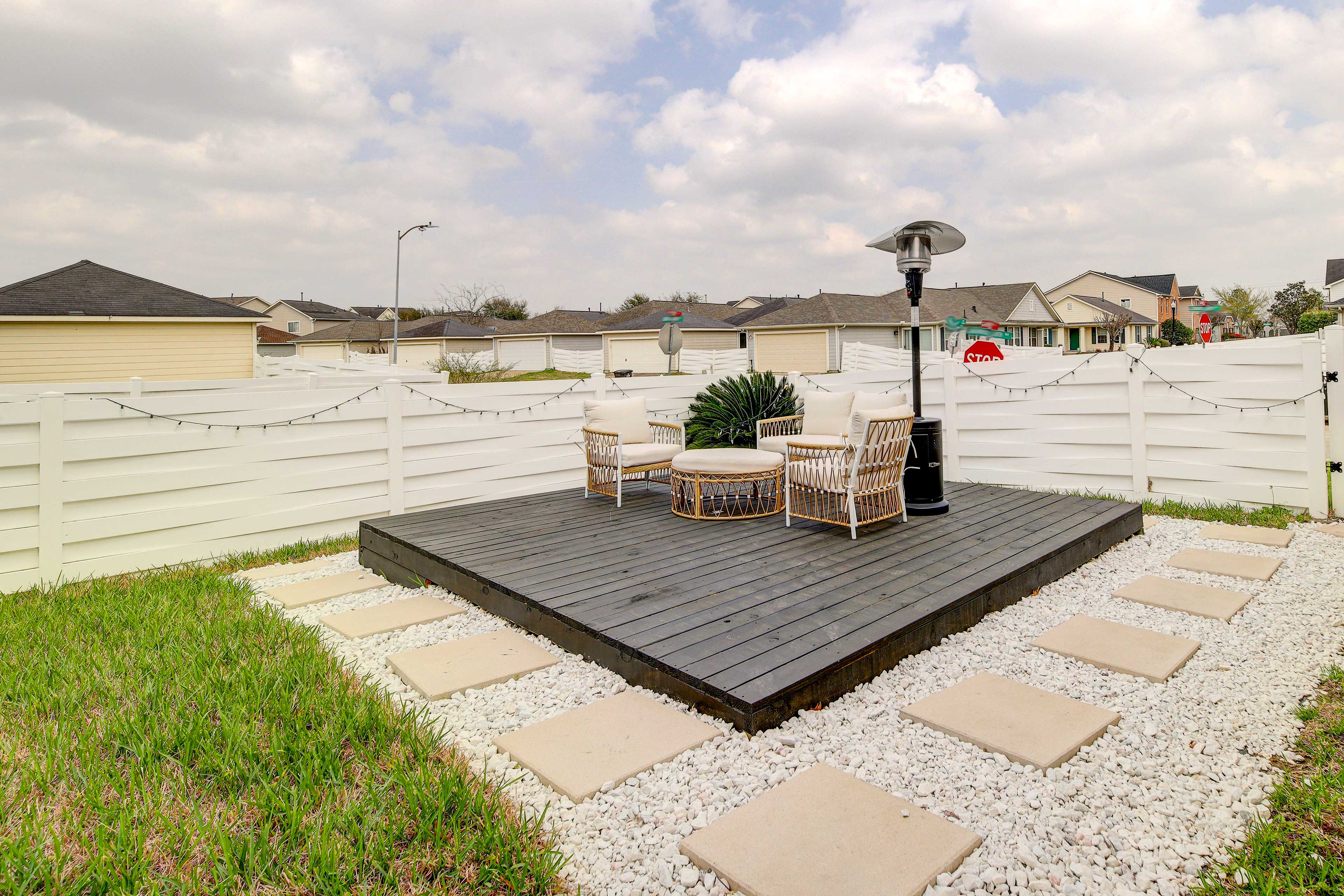 Houston Vacation Rental | 3BR | 1.5BA | Half Step to Enter | 2,922 Sq Ft