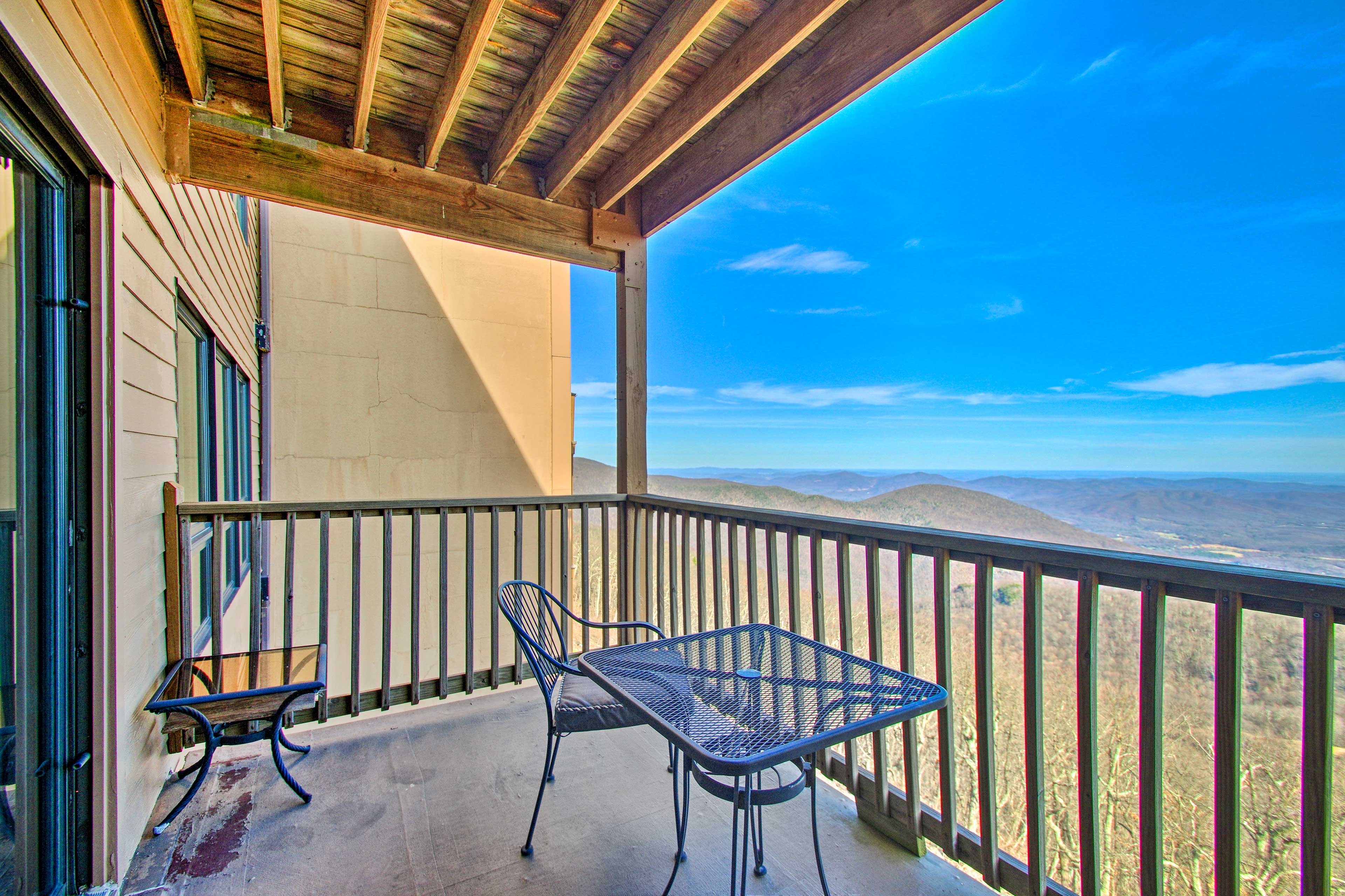 Balcony | Mountain View | Outdoor Dining Area | Access to Community Amenities