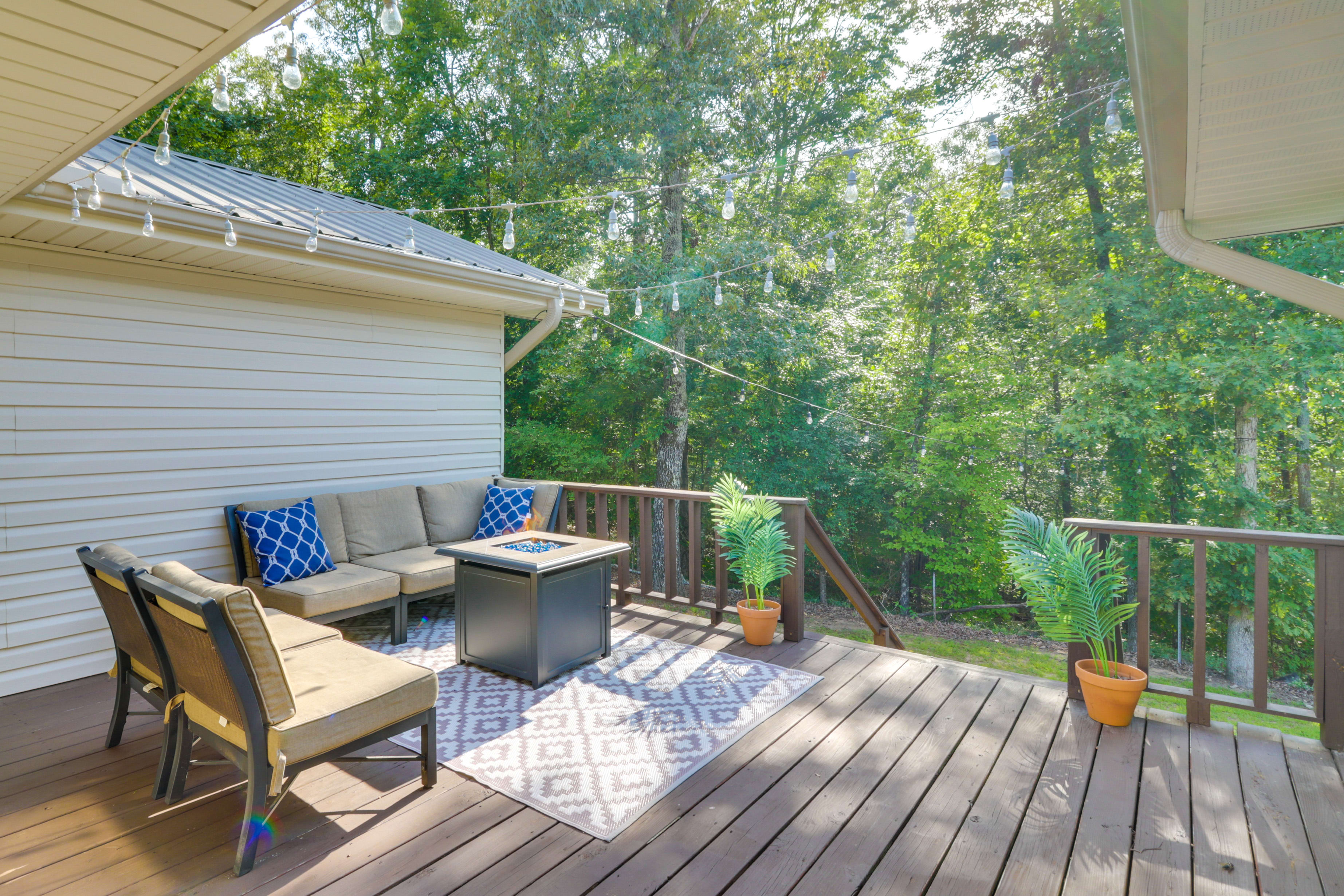 Deck | Gas Grill | Fire Pit Table | Lake Views