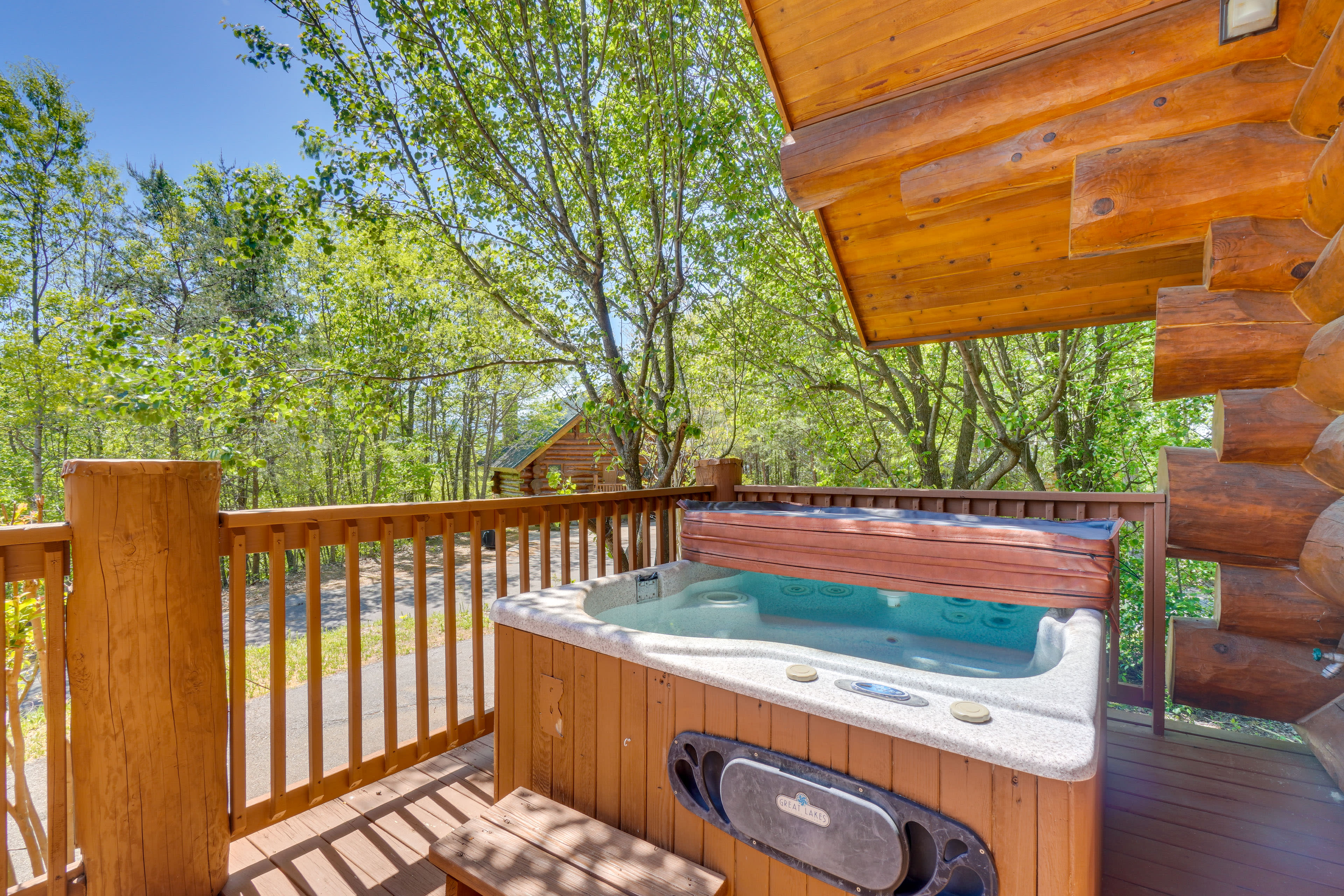 Deck | Hot Tub