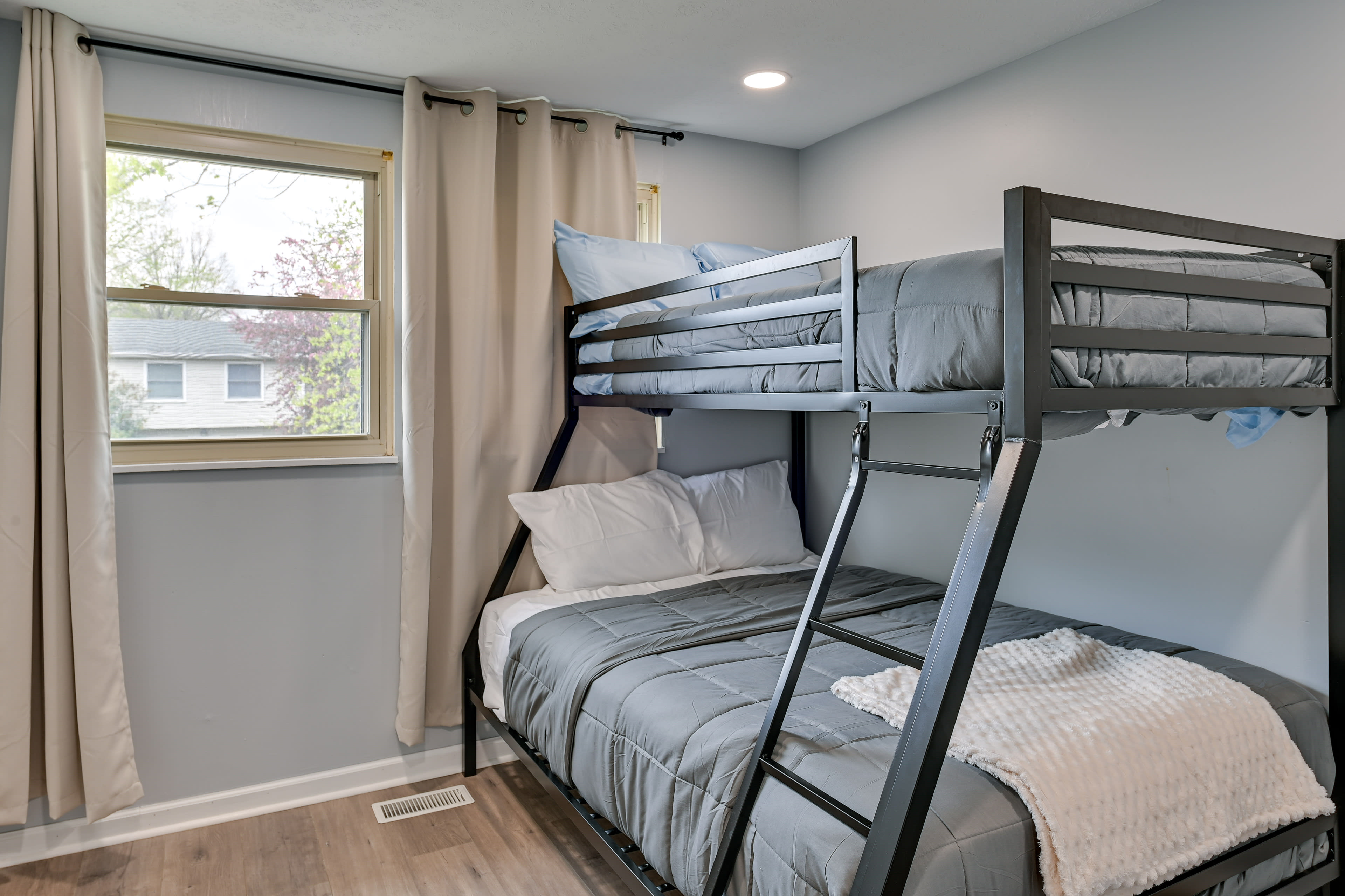 Bedroom 3 | Twin/Full Bunk Bed | 2nd Floor