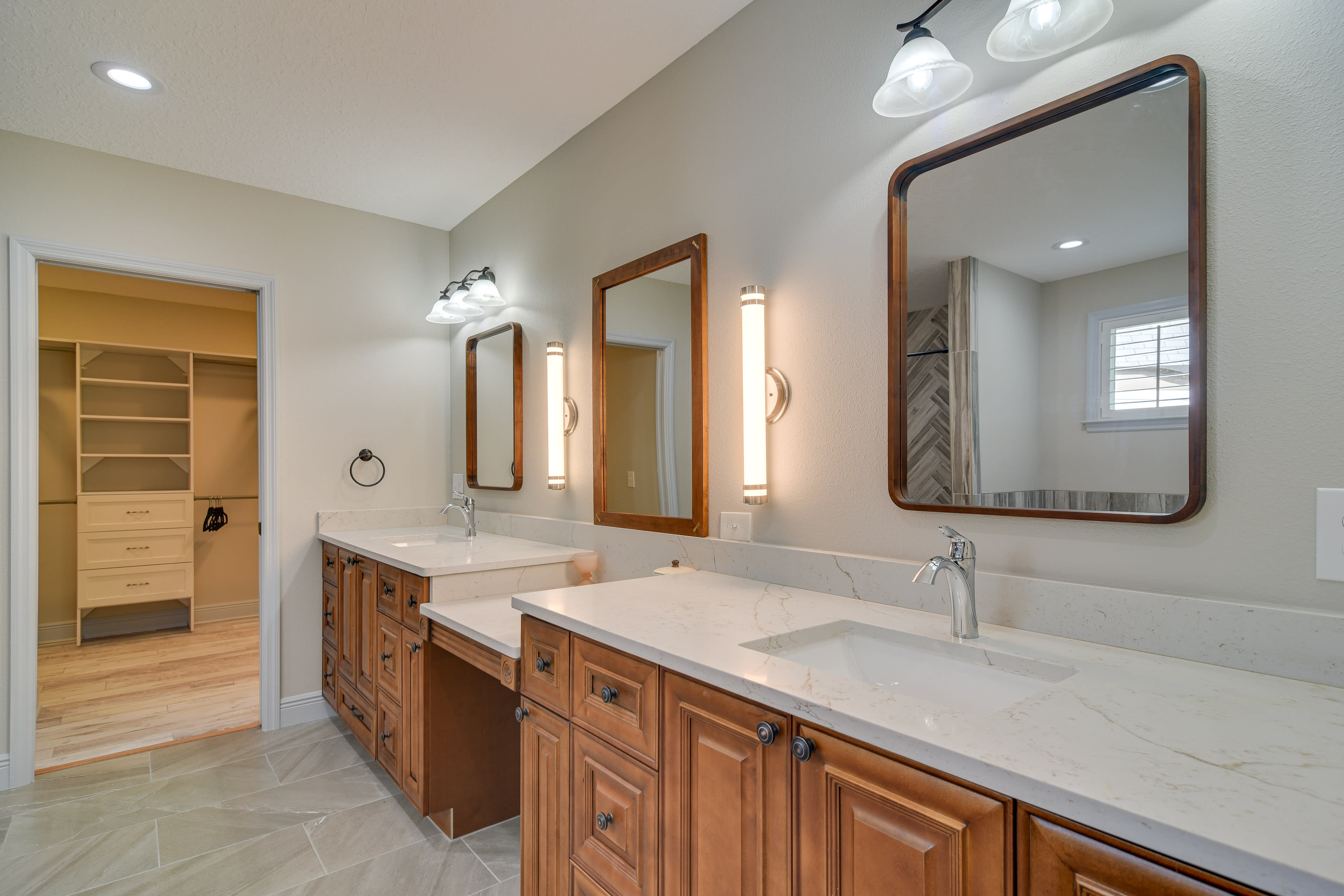 En-Suite Bathroom | Complimentary Toiletries | Walk-In Closet