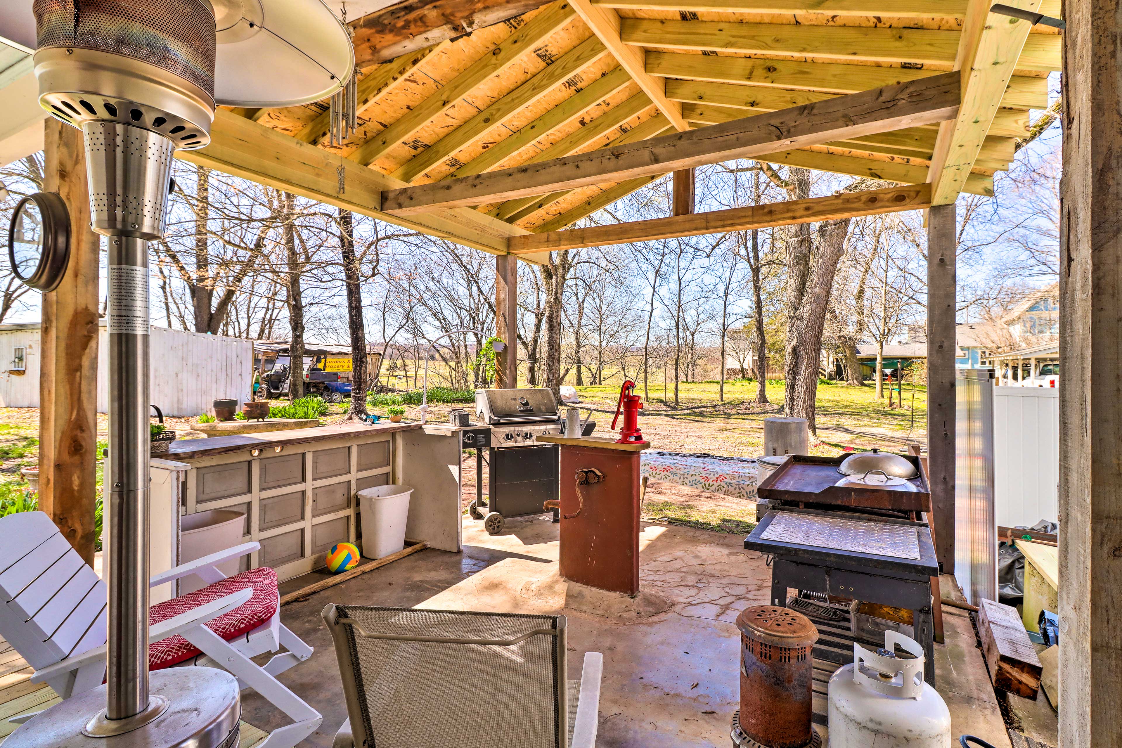 Backyard | Patio | Outdoor Seating | Gas Grill | Space Heaters