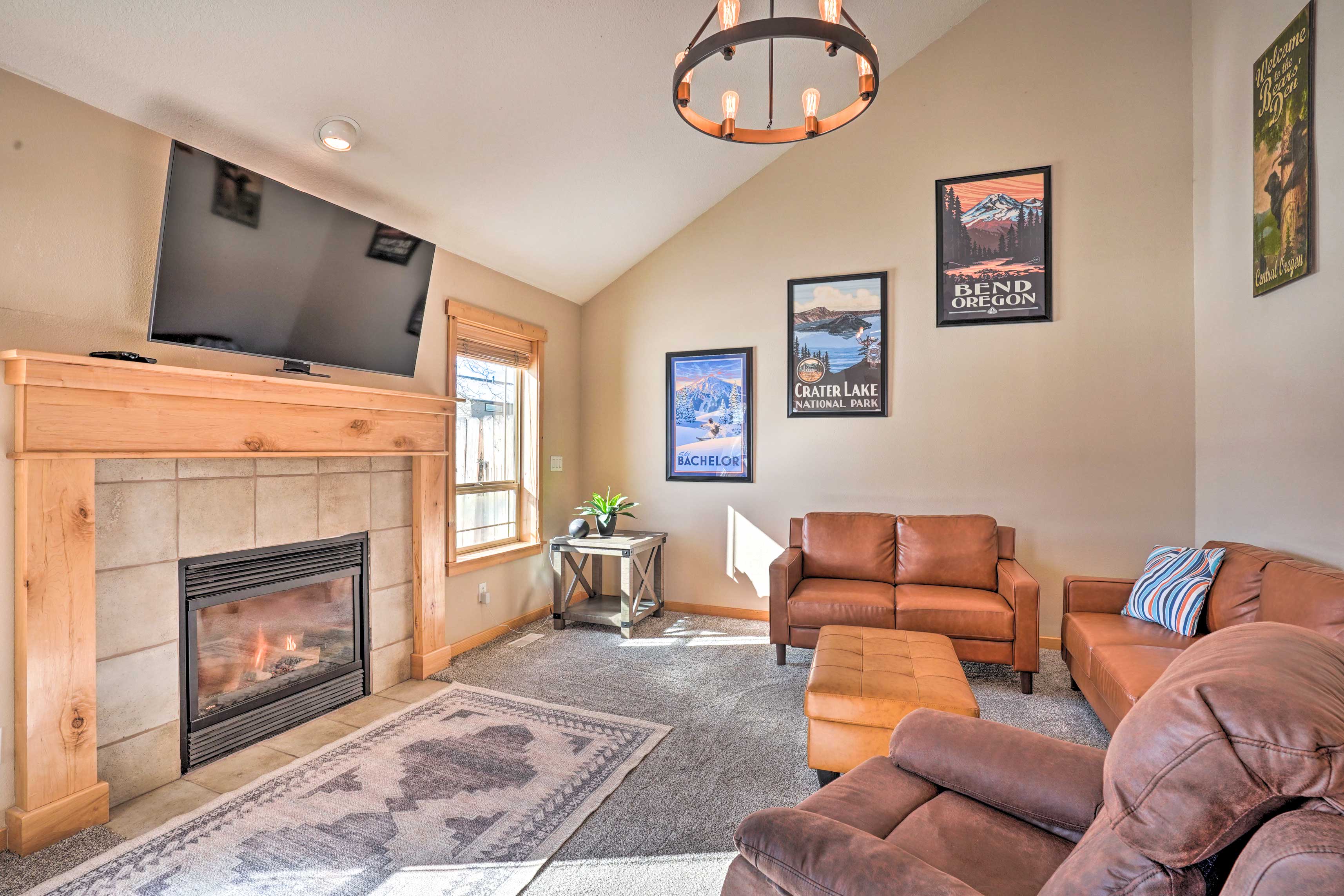 Bend Vacation Rental | 3BR | 2.5BA | Stairs Required | 1,672 Sq Ft