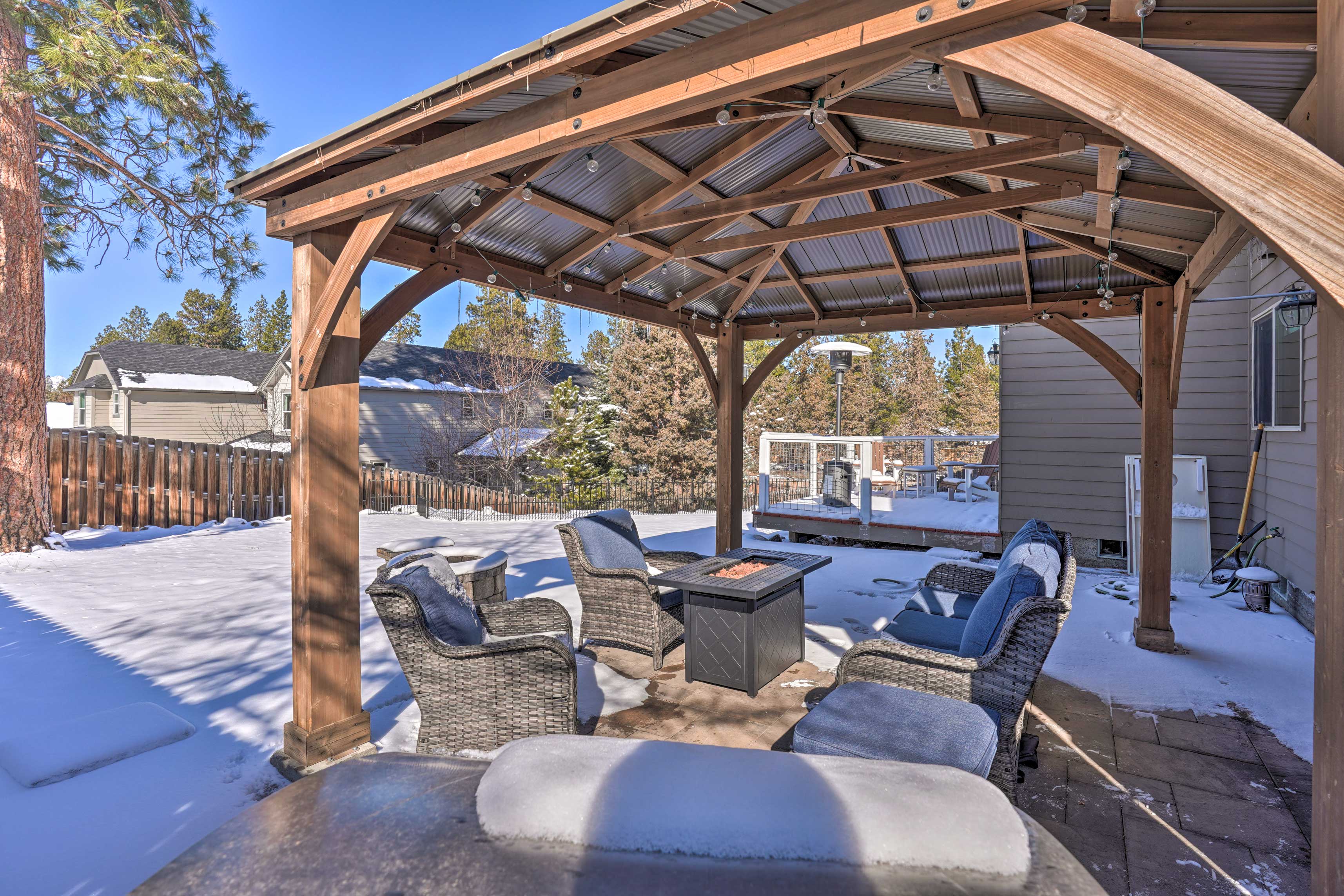 Covered Patio | Gas Grill