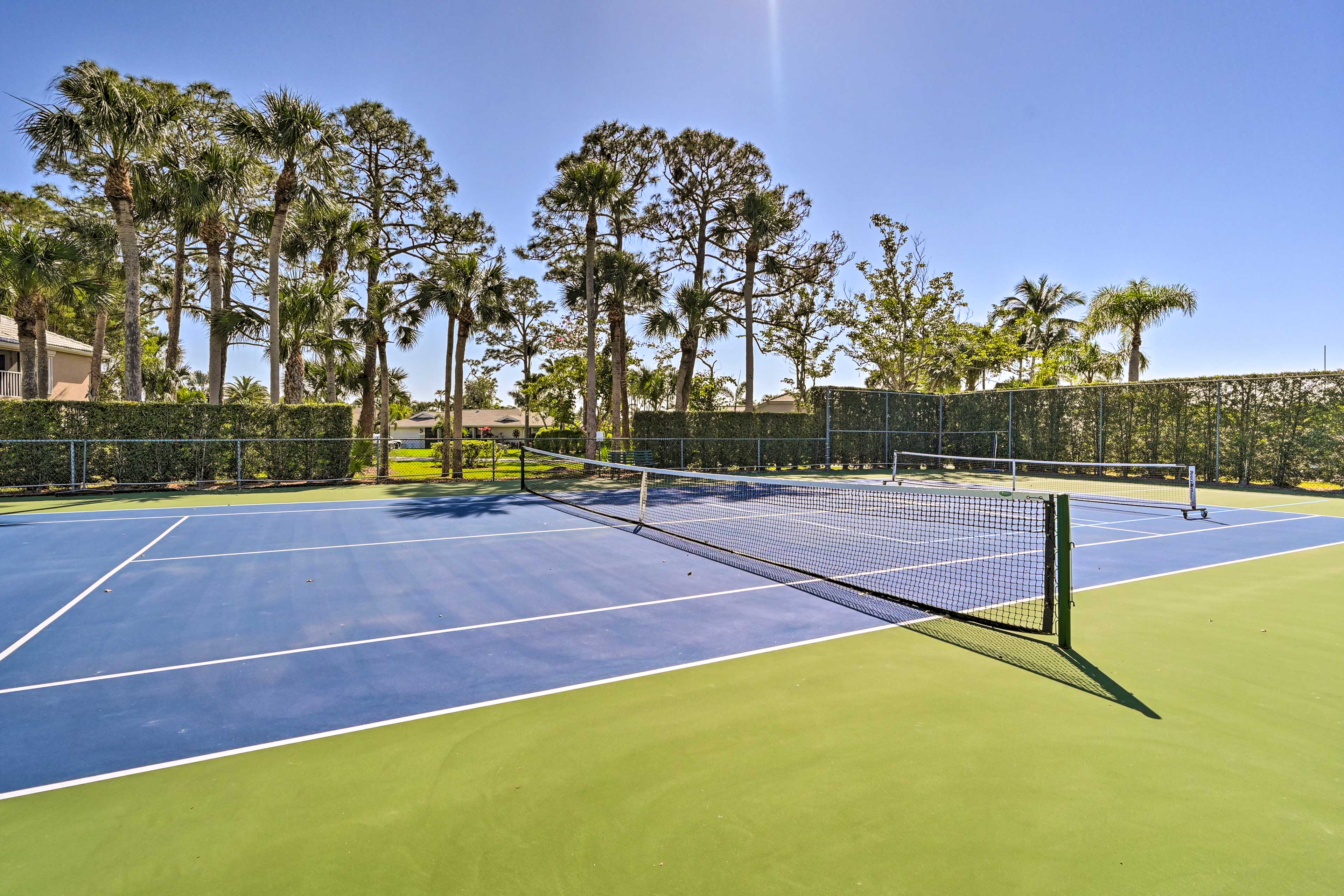 Community Amenities | Tennis & Pickleball Courts