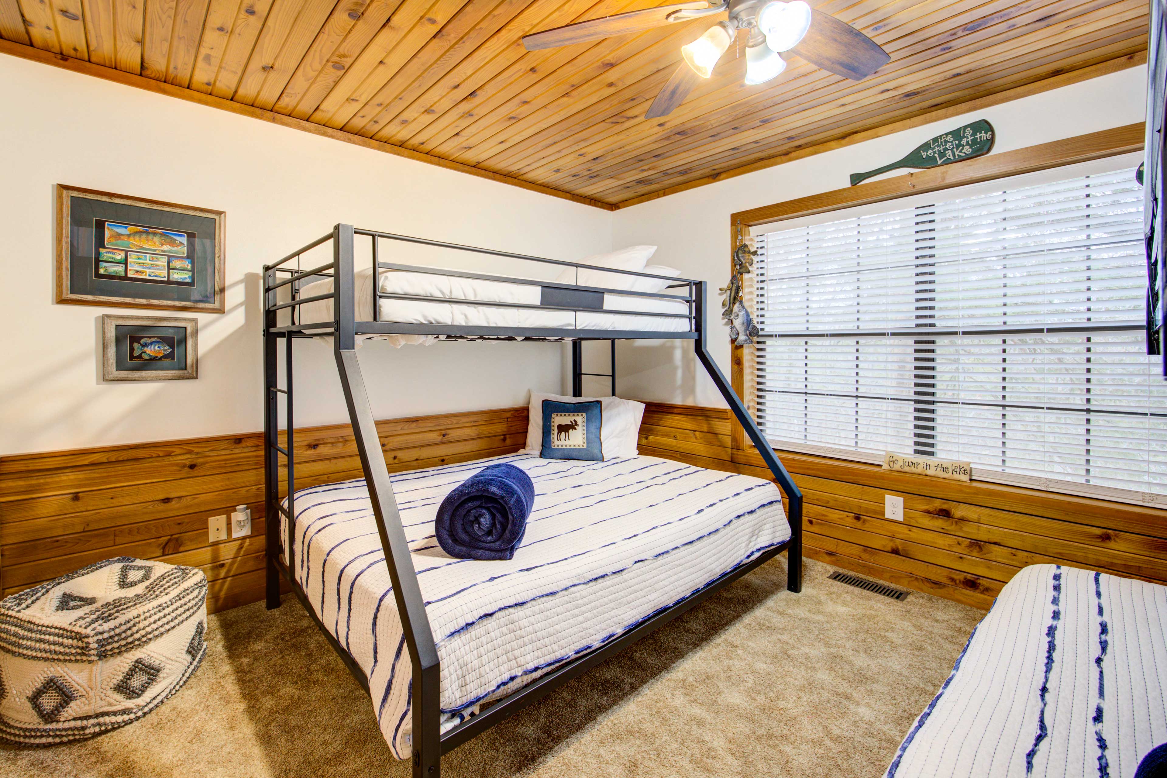 Bedroom 4 | 2 Full/Queen Bunk Beds