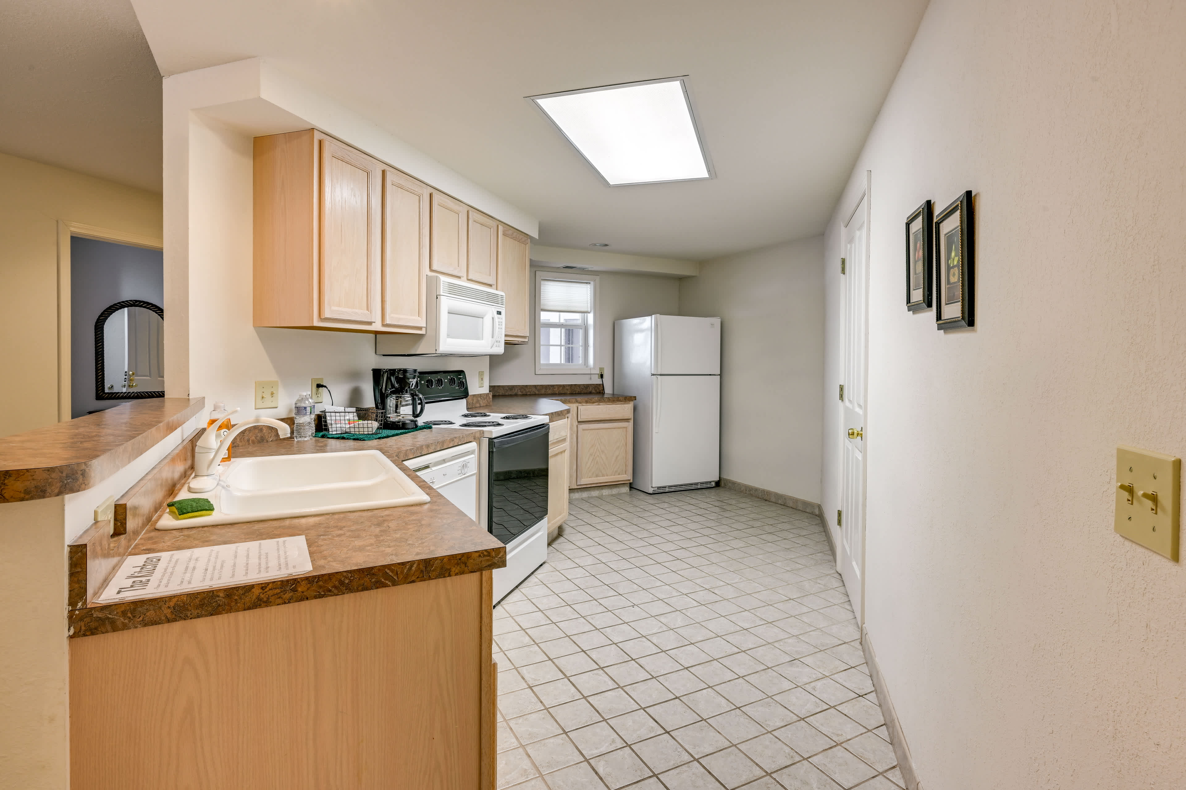 Kitchen | Dishwasher | Trash Bags & Paper Towels Provided