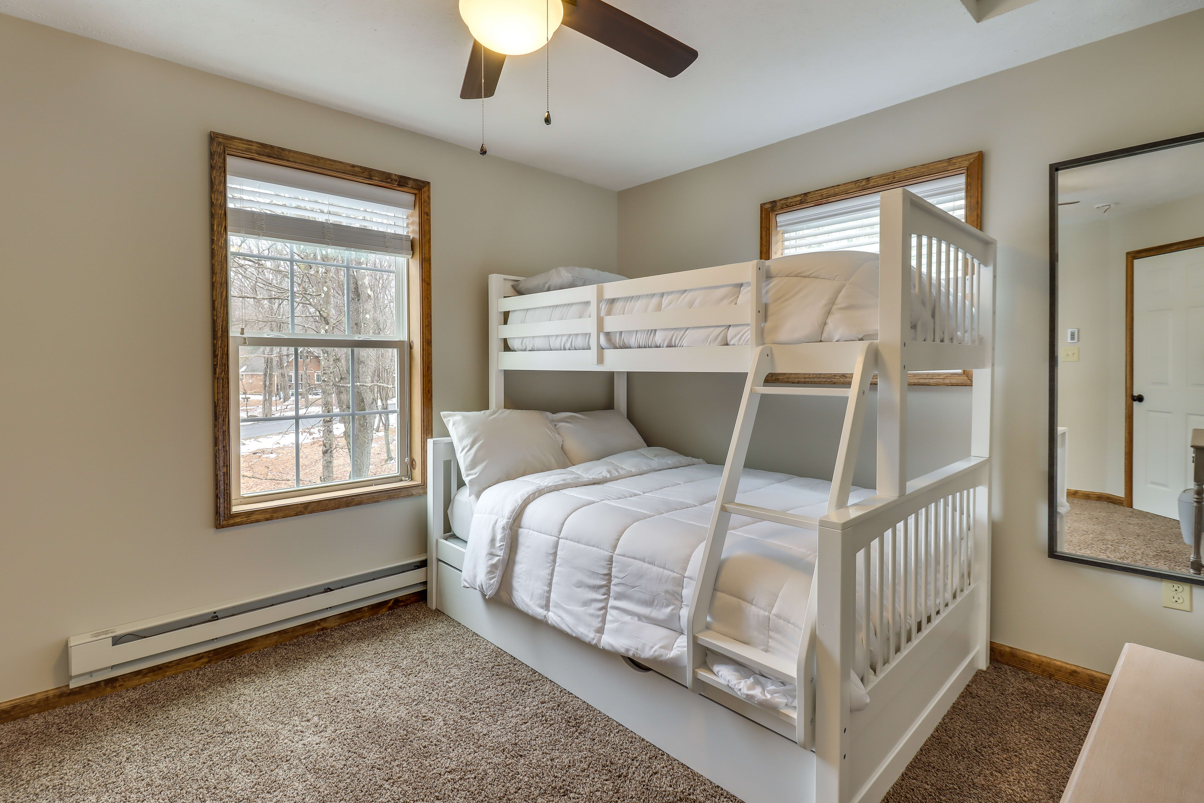 Bedroom 3 | 2nd Floor | Twin/Full Bunk Bed w/ Twin Trundle | Closet